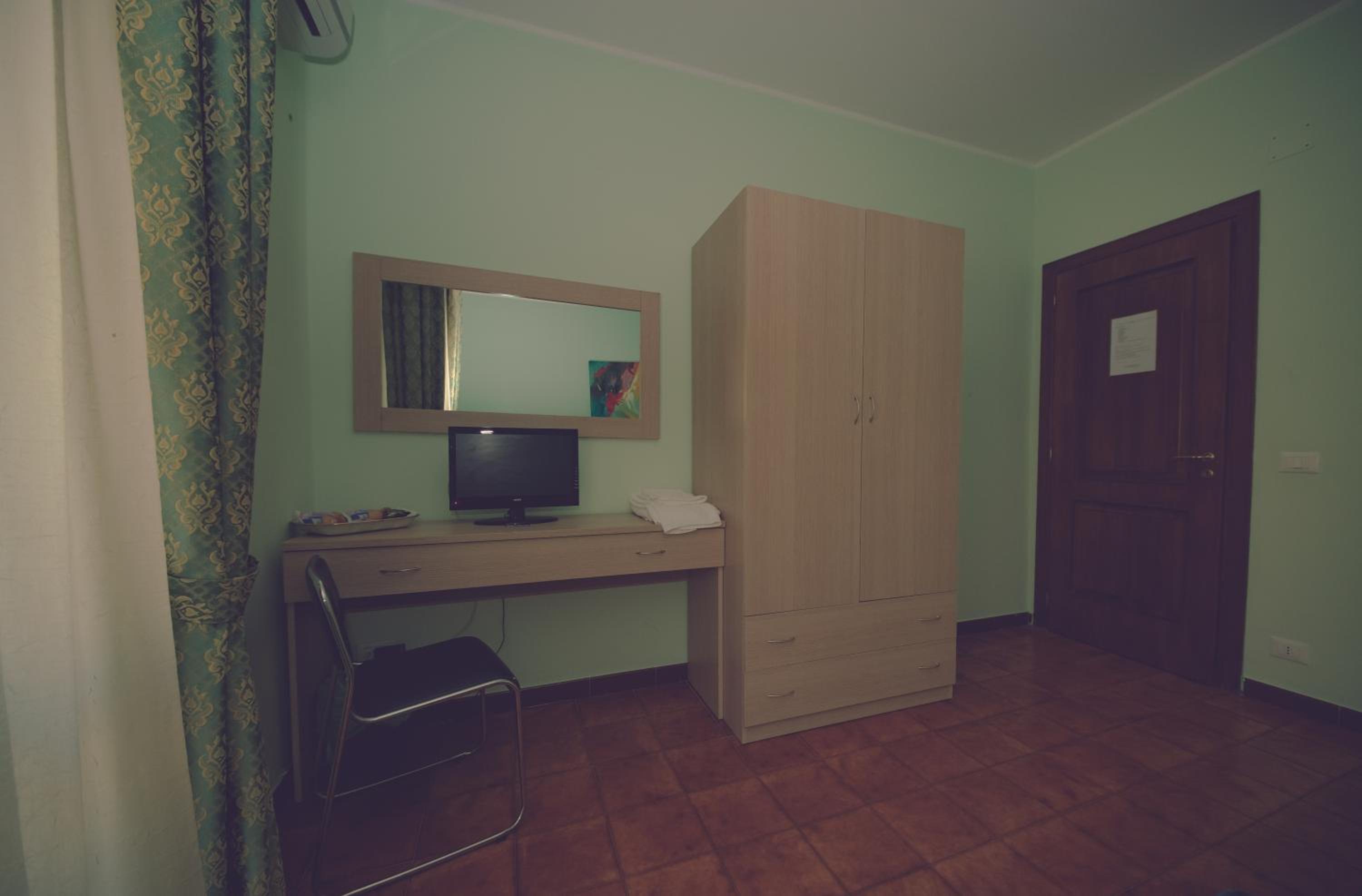 Photo 29