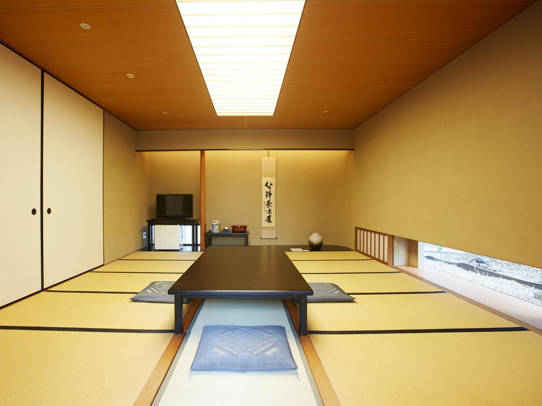 Osaka Academia, Billede 8