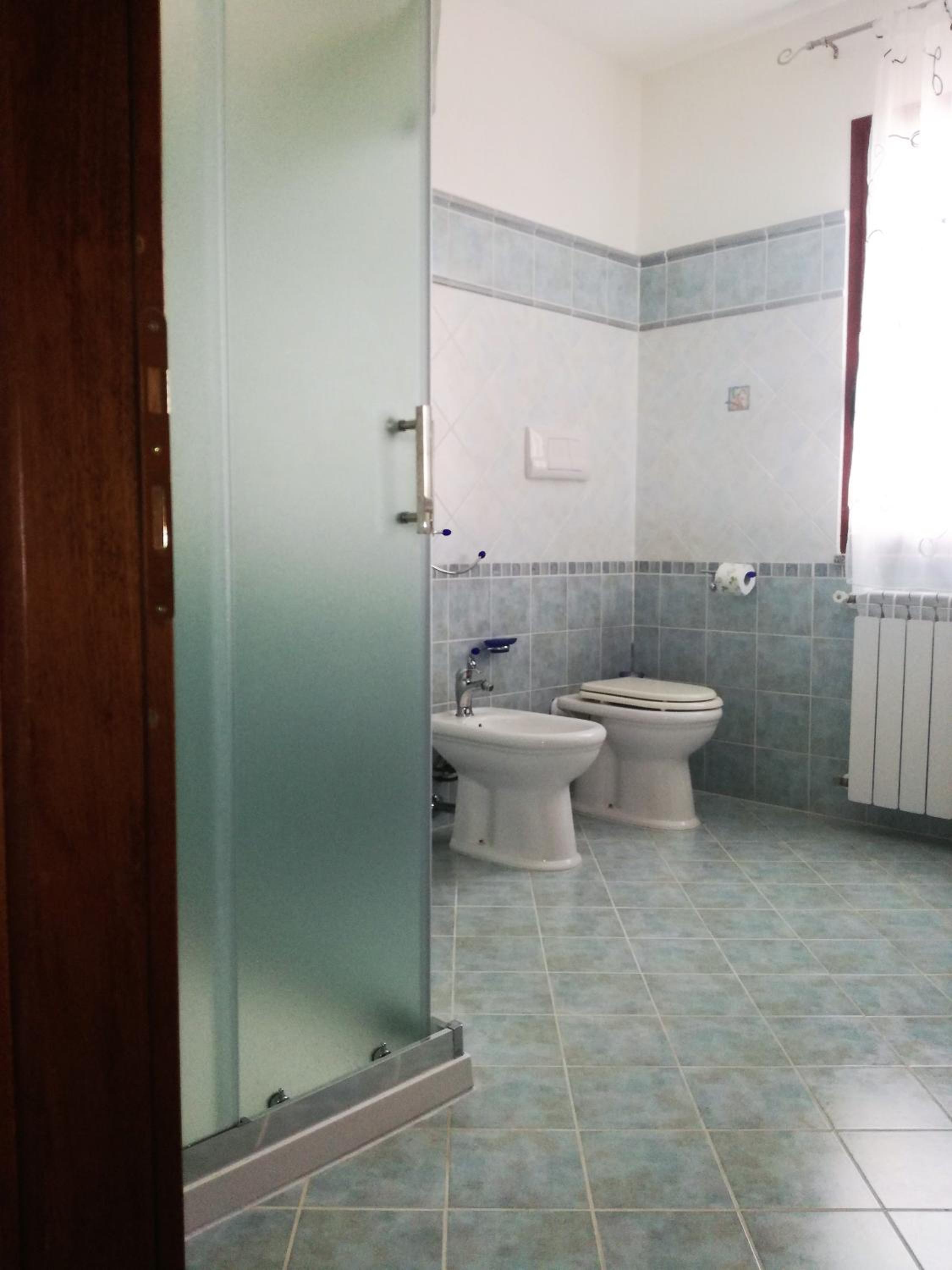 B&B La Collina en Posada — bathroom