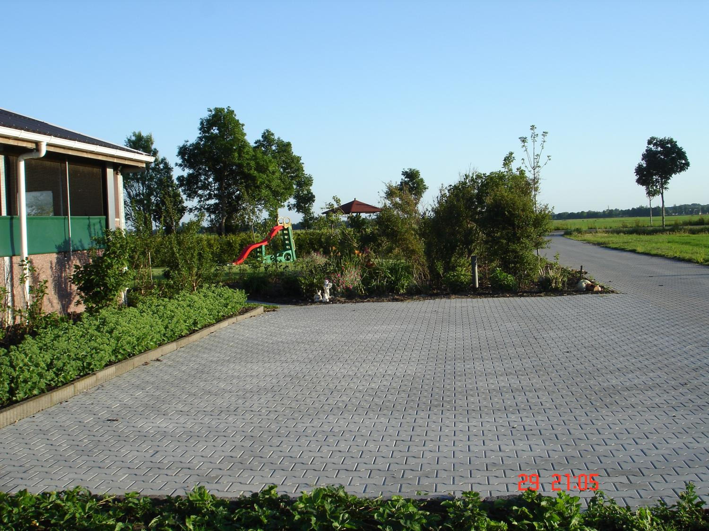 Photo 11
