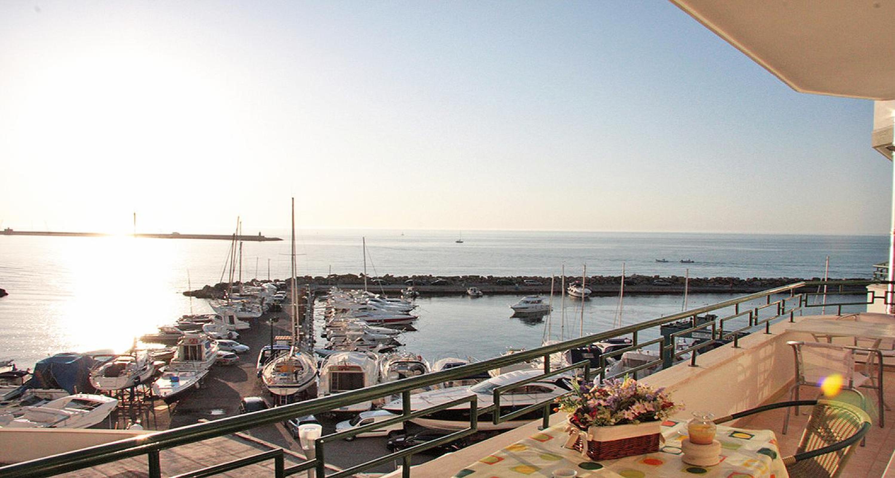 Pleasure en Gallipoli — balance & terrace