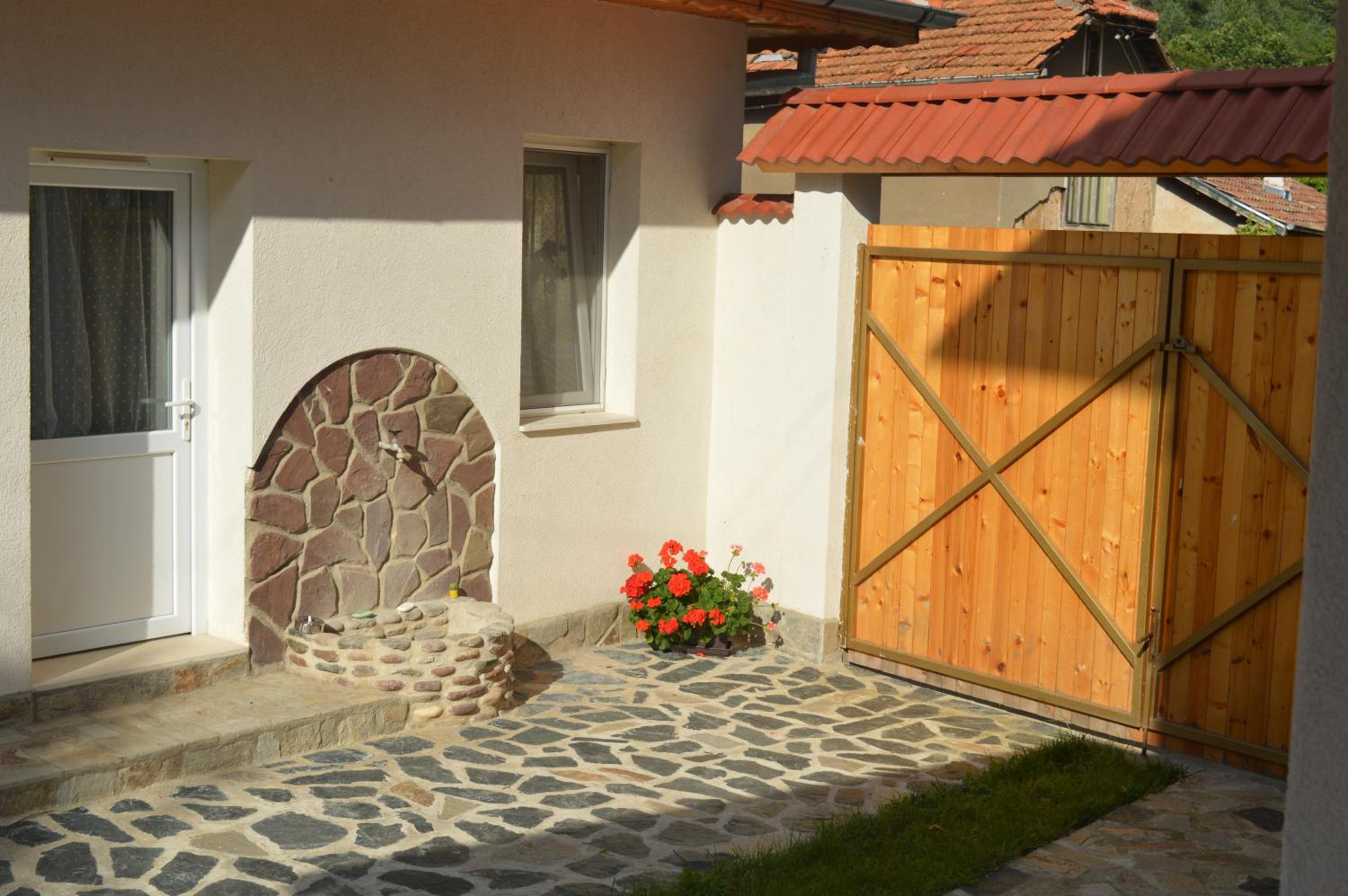 Photo 21