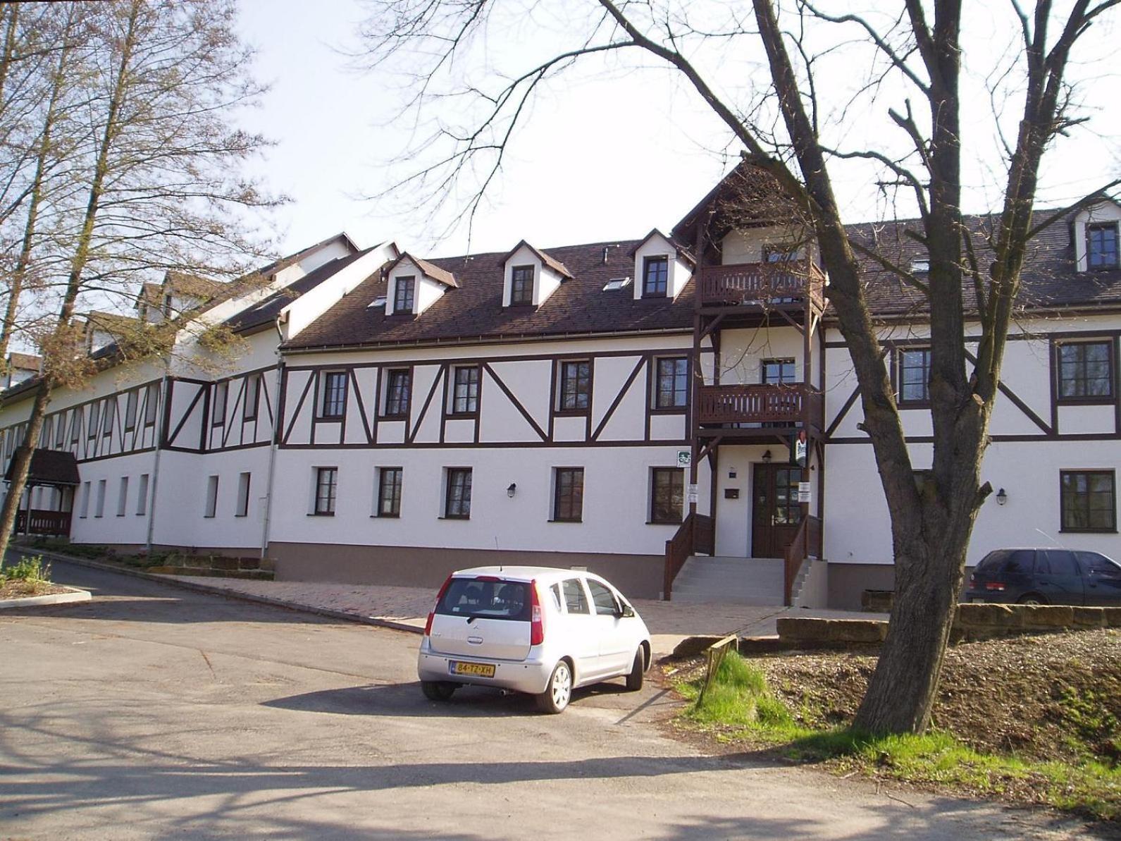 Restaurace a Penzion Česká Hospoda