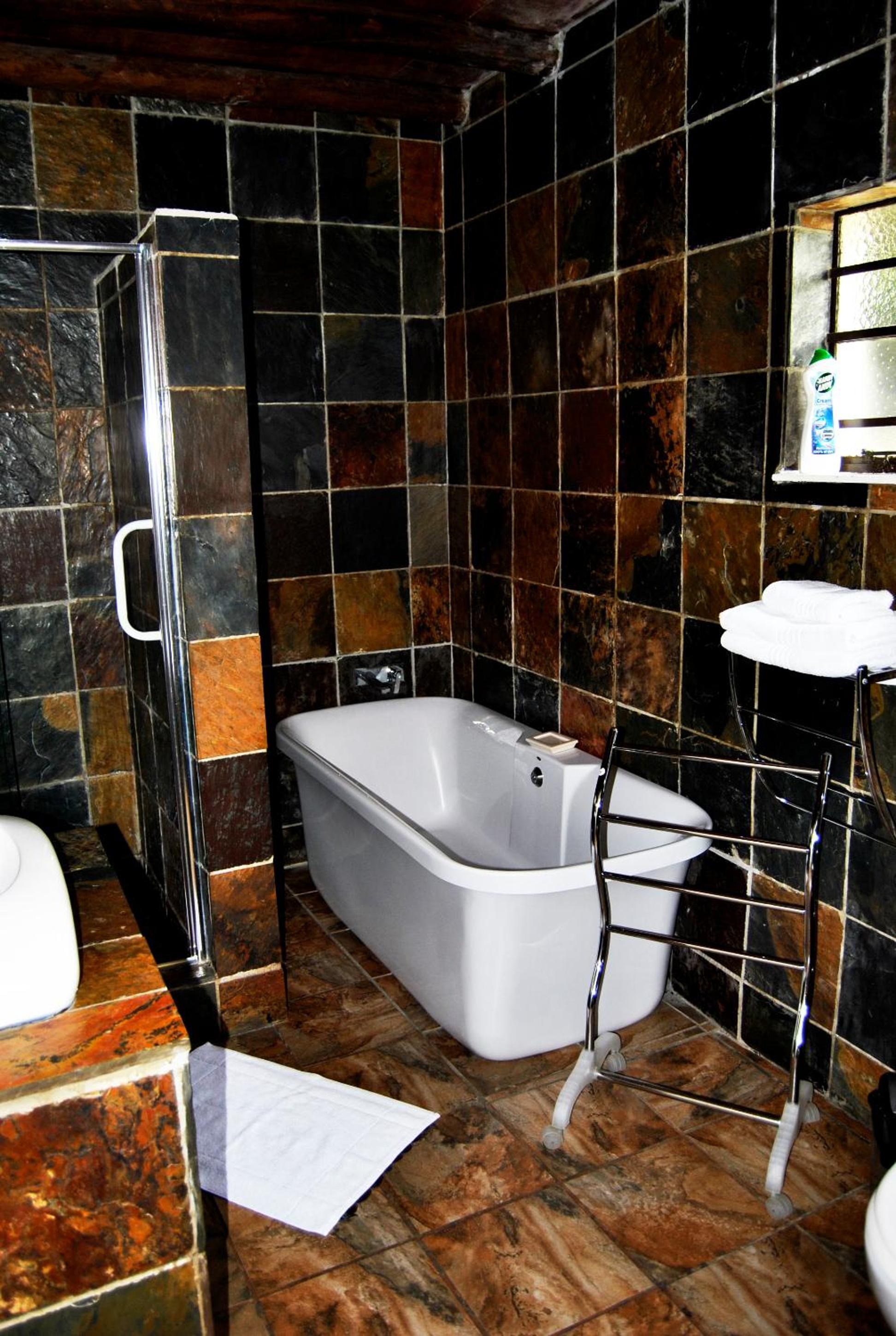 Johannesburg Vacations - Birch Tree Cottage - Property Image 6
