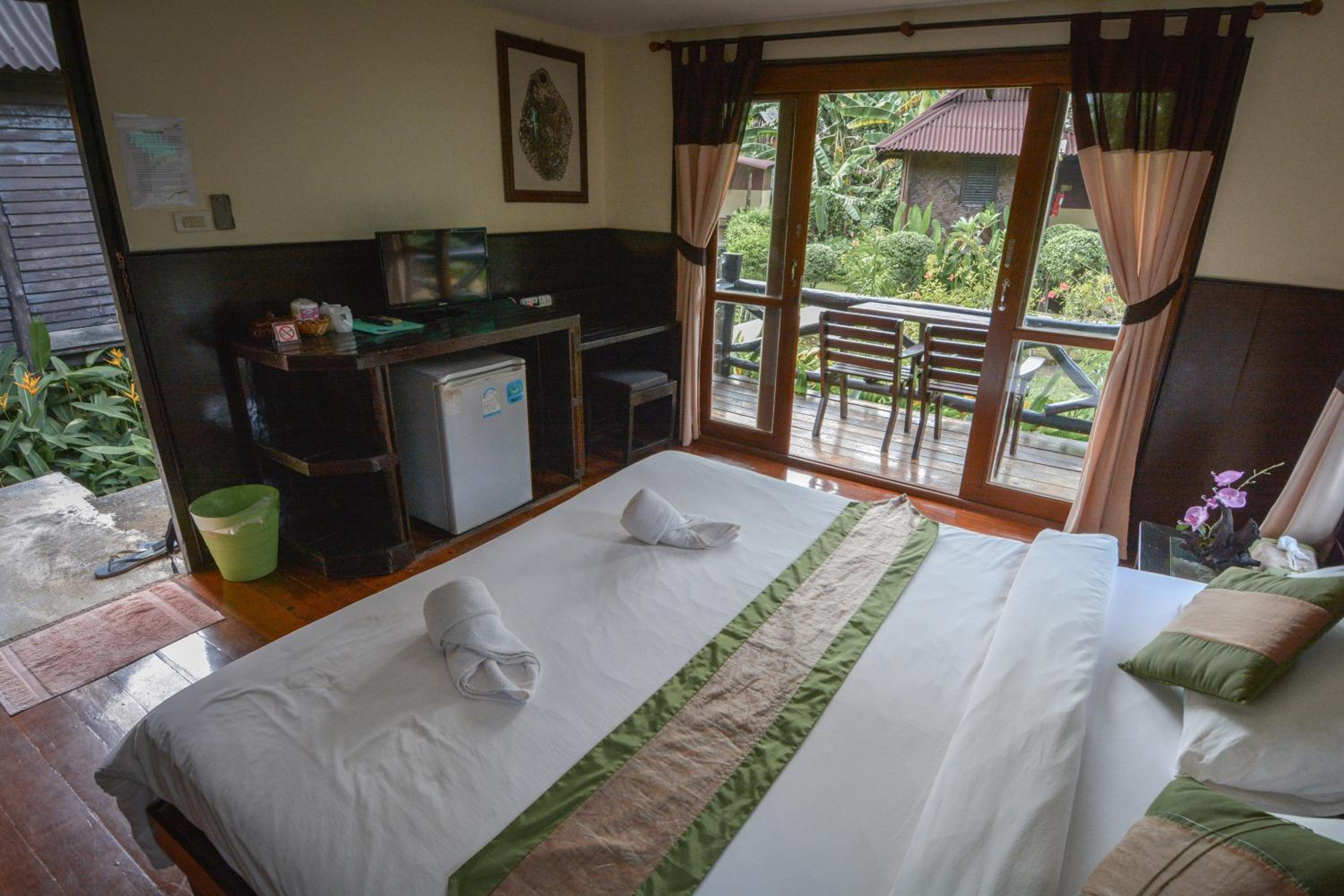 Mook Lanta Eco Resort