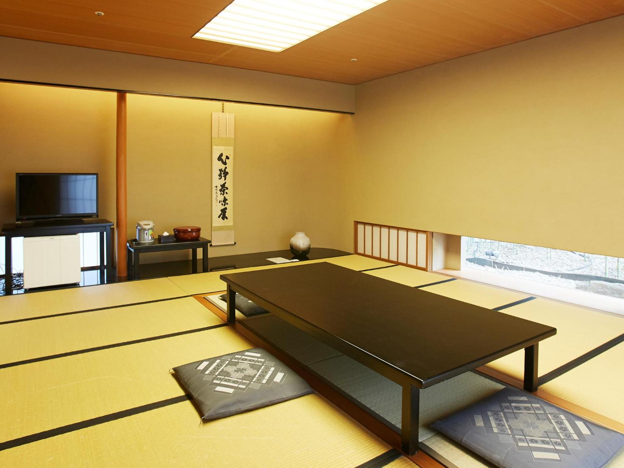 Osaka Academia, Billede 77