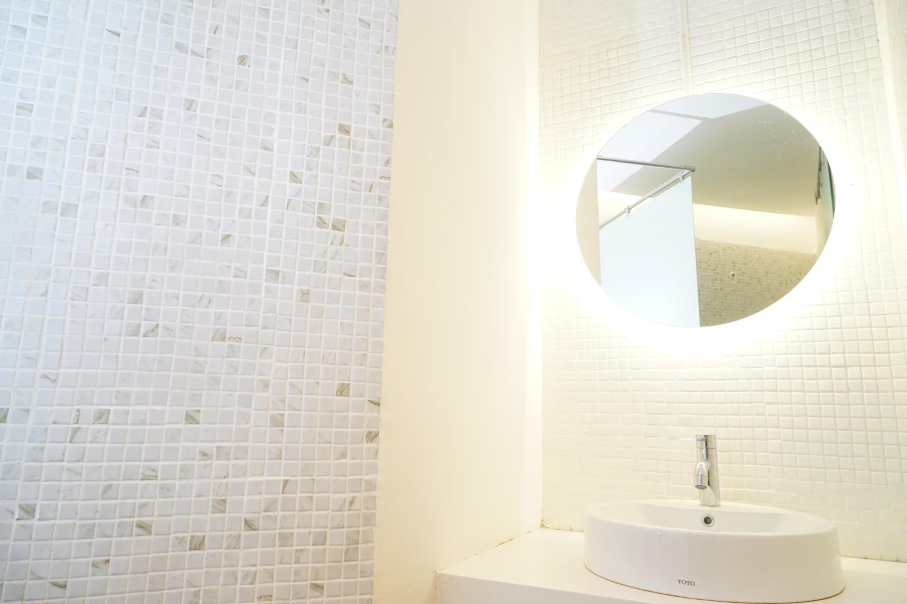 Borough Capsule Hostel Bali