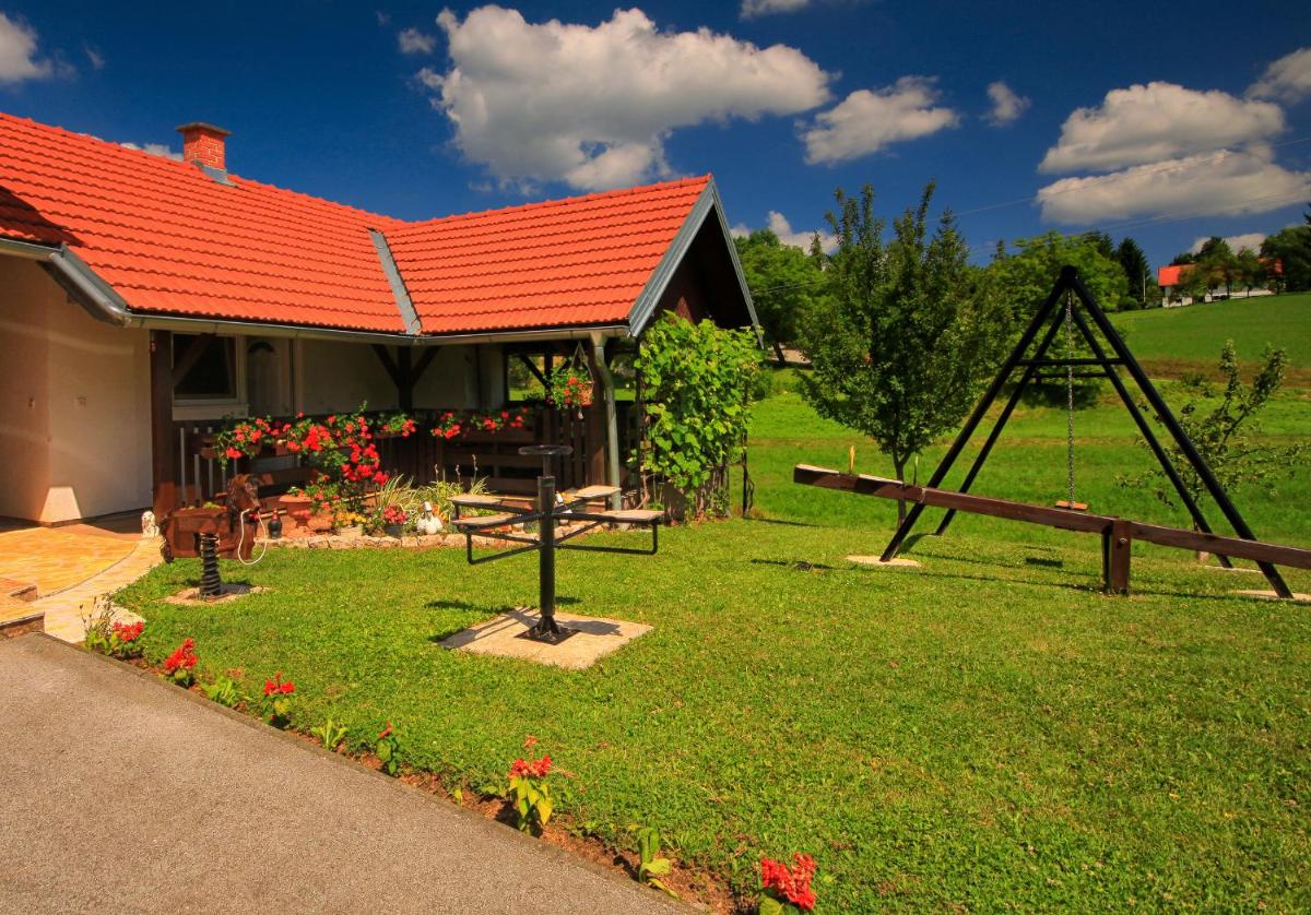 Apartments Sabljak view 4