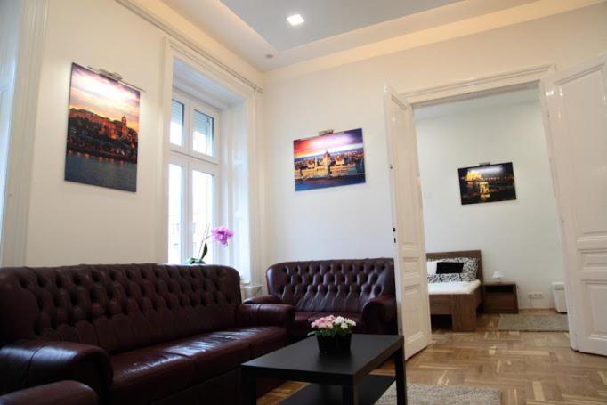 Brand New Apartment Budapest view 3