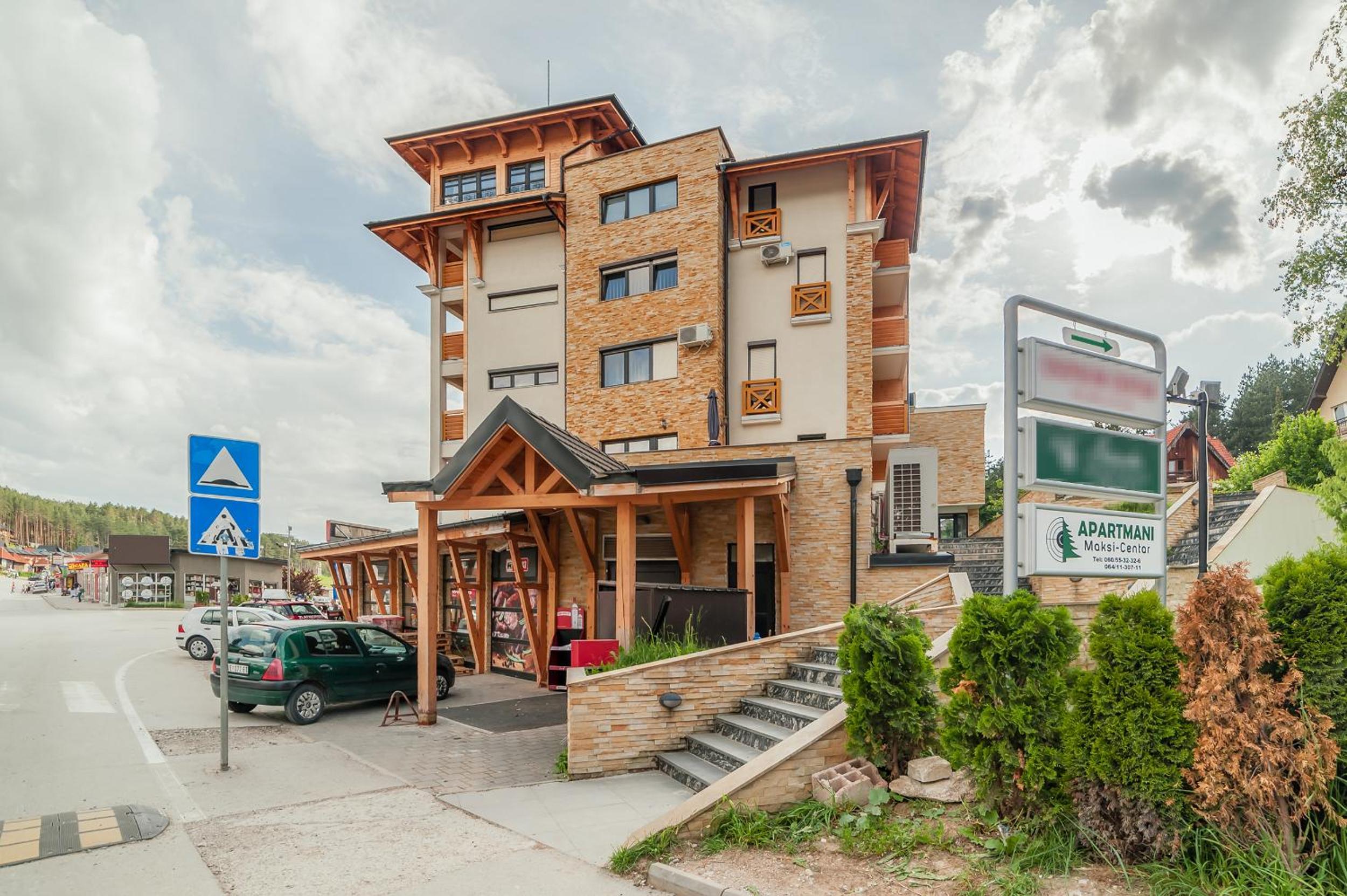 Apartment Maksi-Centar view 5