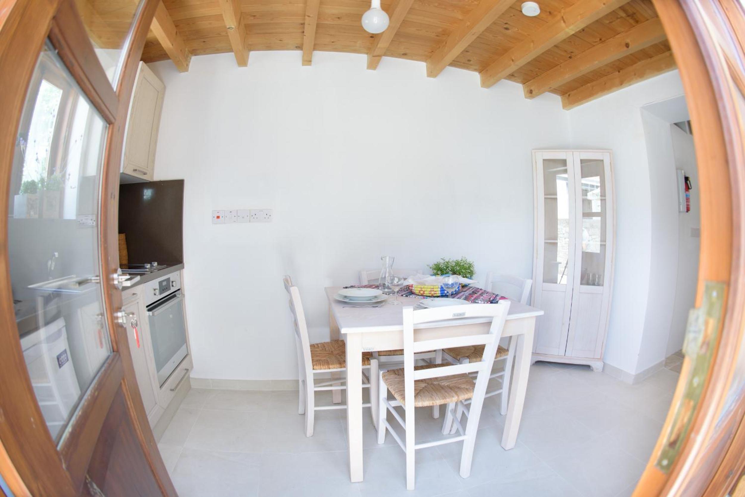Vavla Nature House