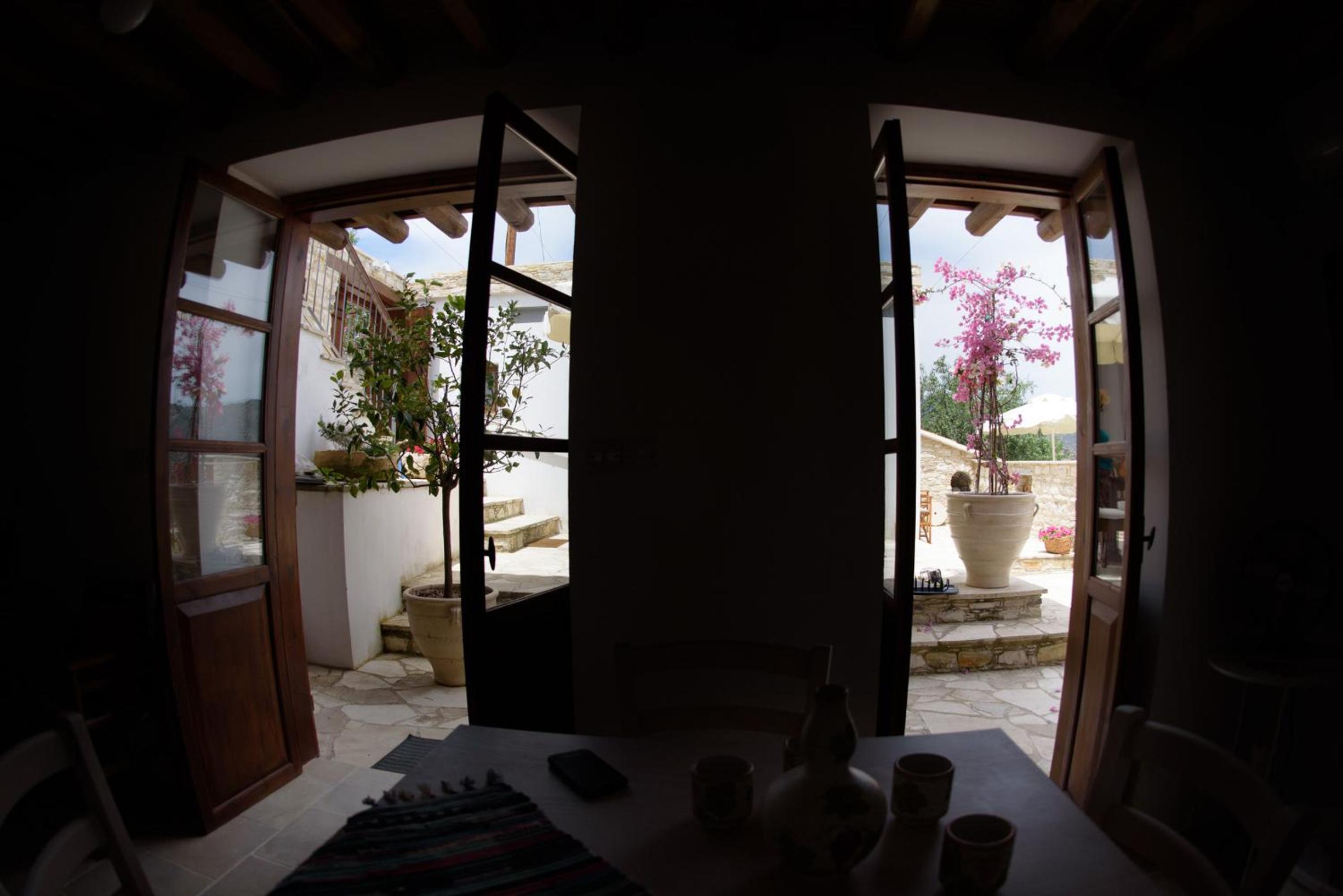 Vavla Nature House