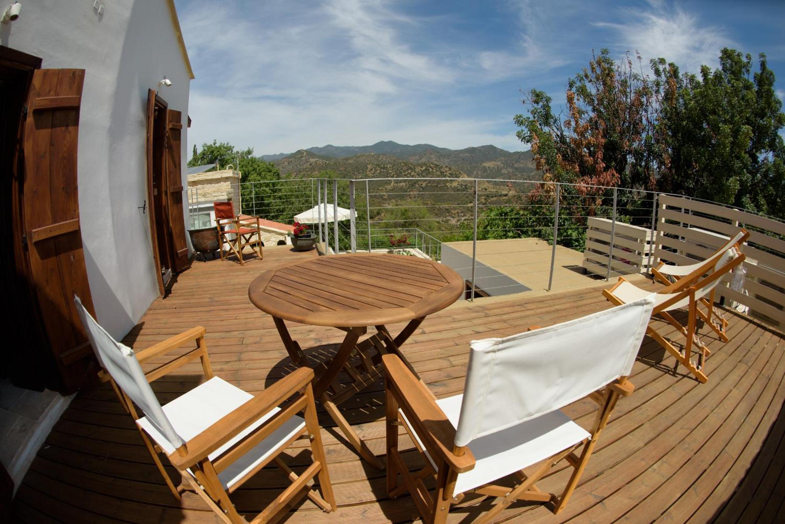Vavla Nature House