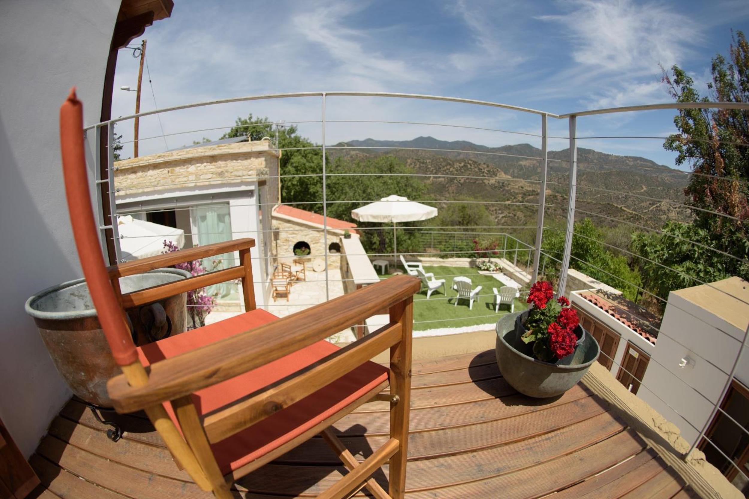 Vavla Nature House