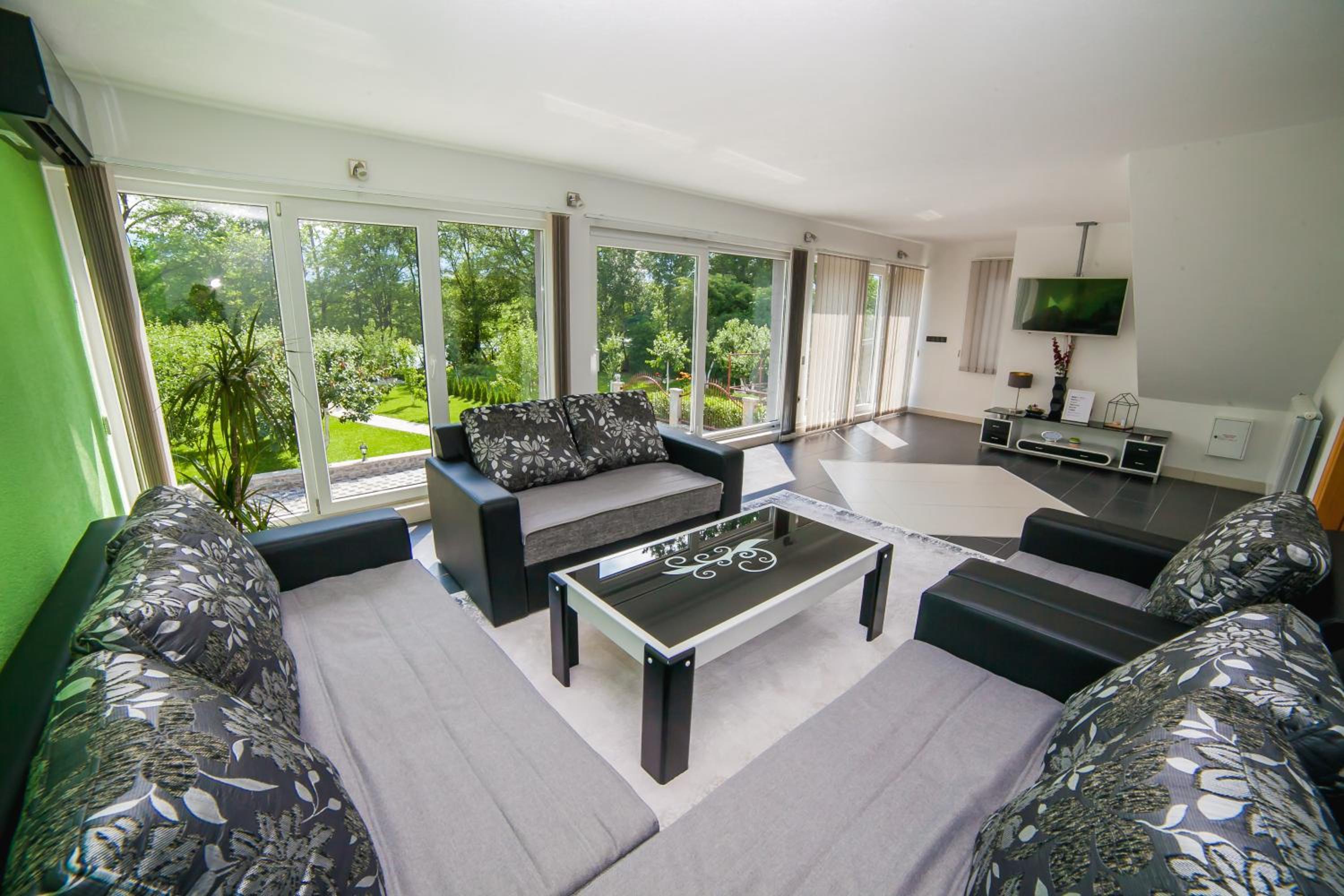 Villa Grace view 4