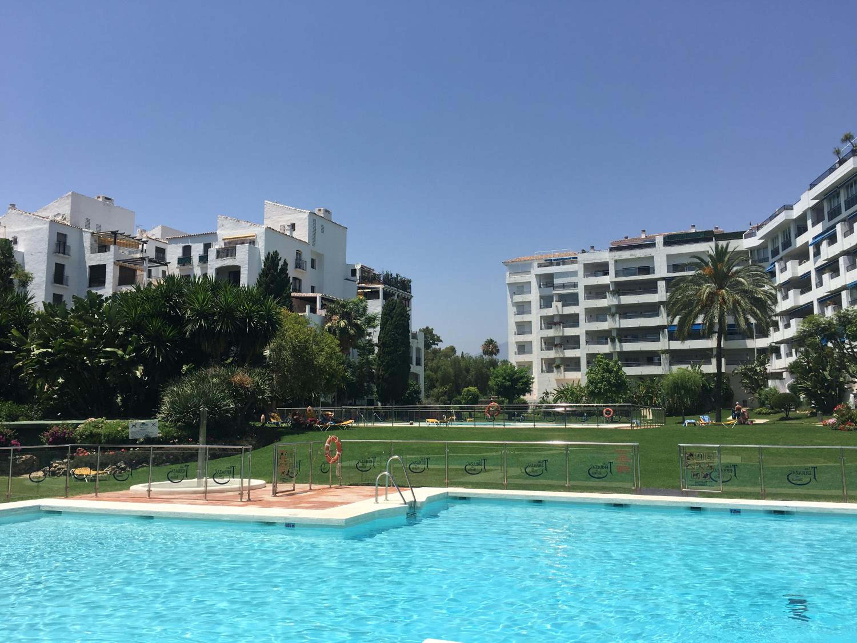 Jardines Del Puerto