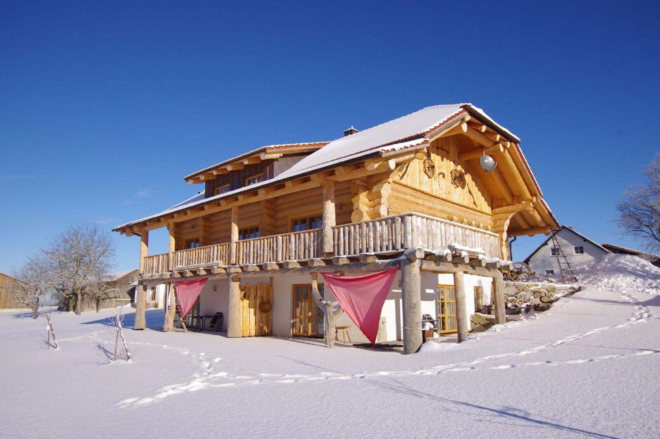 Holzhaus Lugerhof view 3