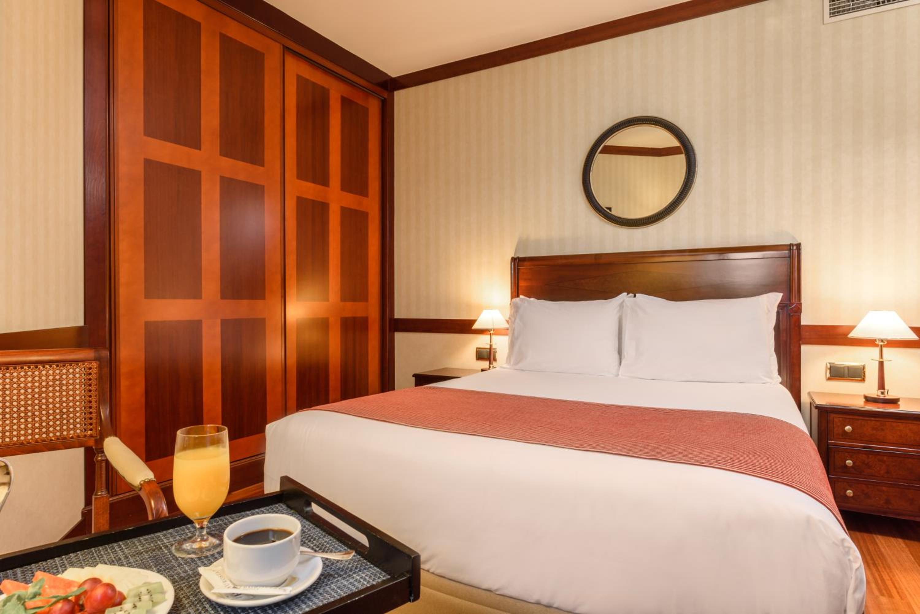 Hotel Eurostars Gran Hotel Santiago - Image 1