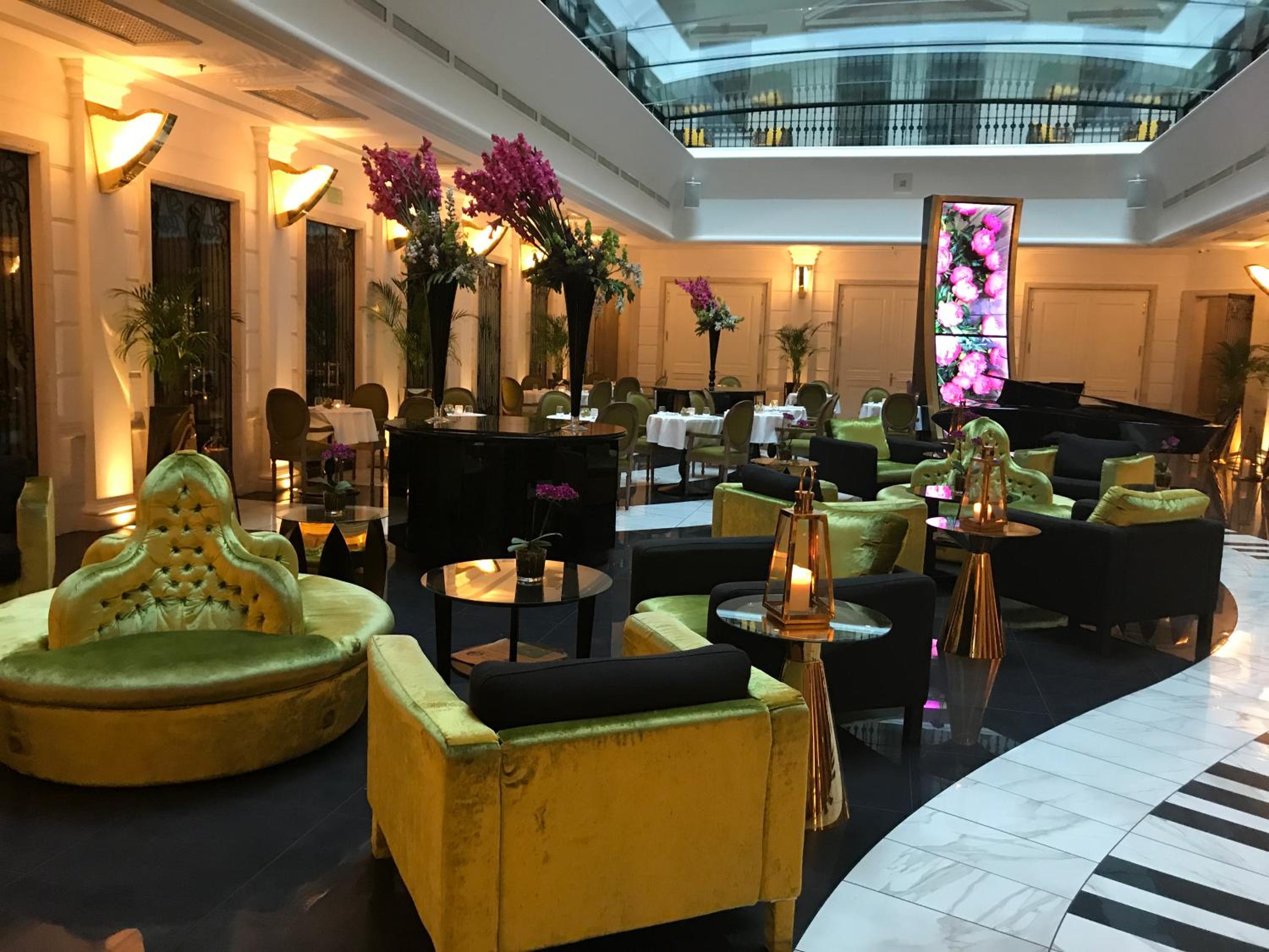 lounge