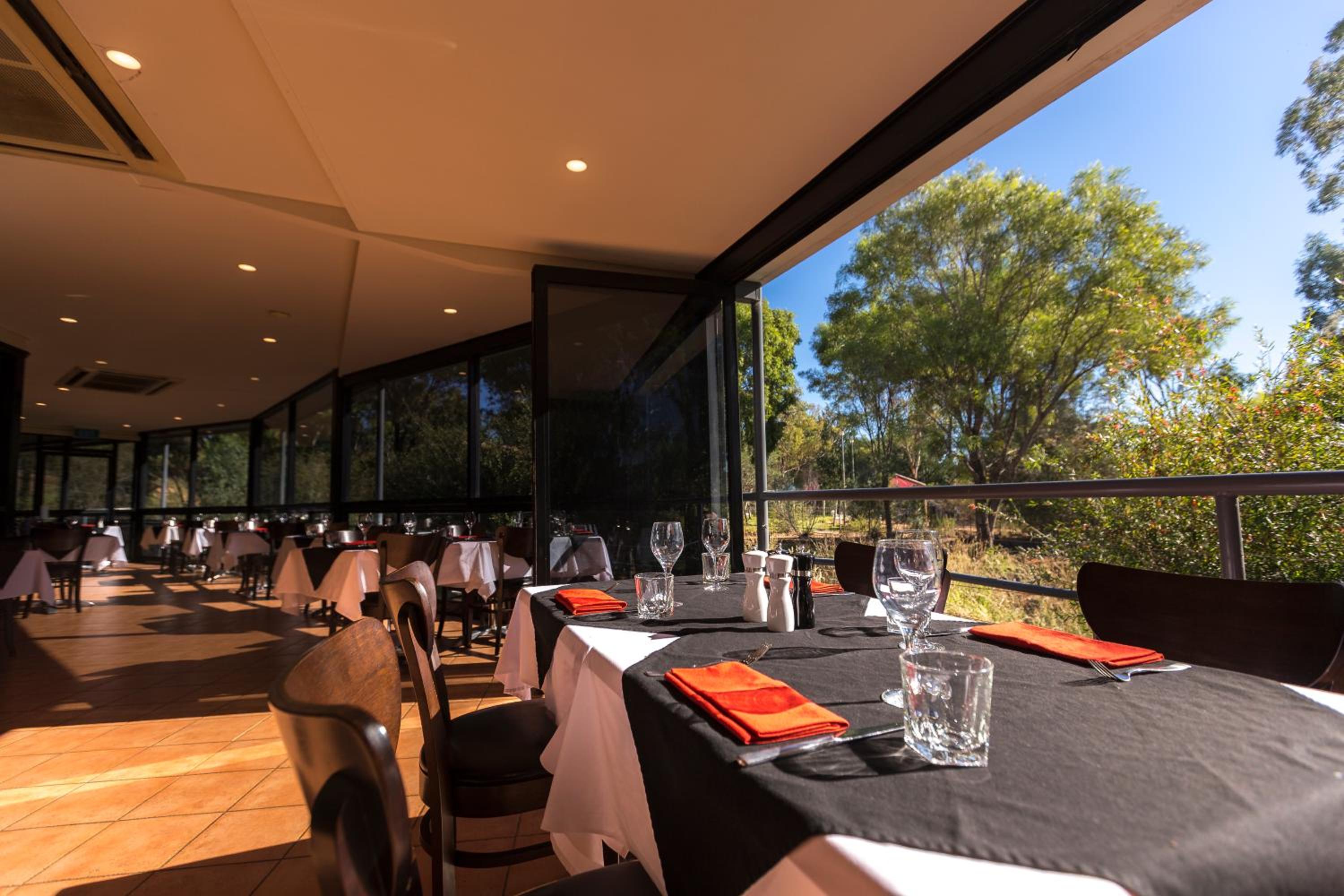 Discovery Resorts - Kings Canyon view 3