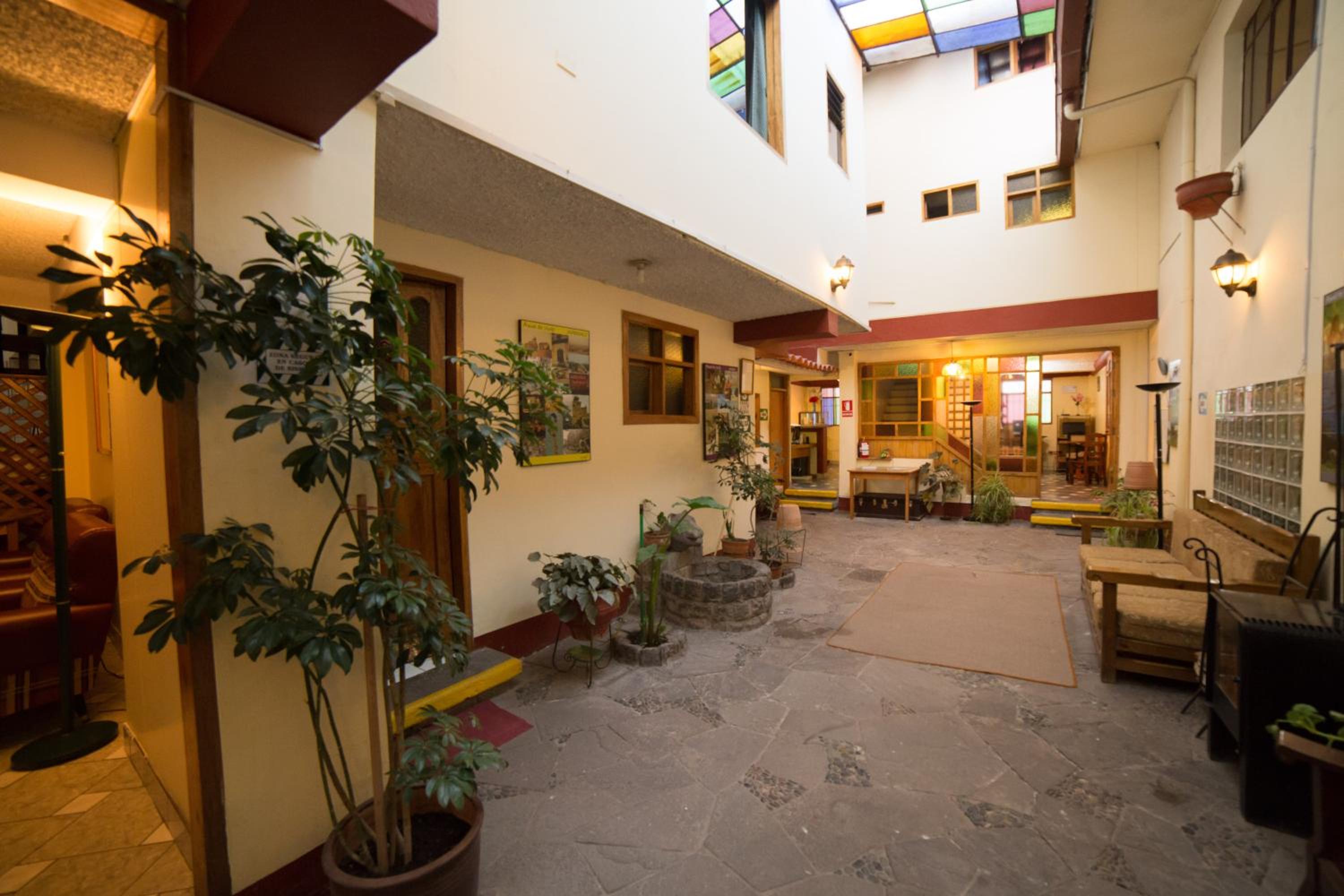Los Aticos B&B with Coworking