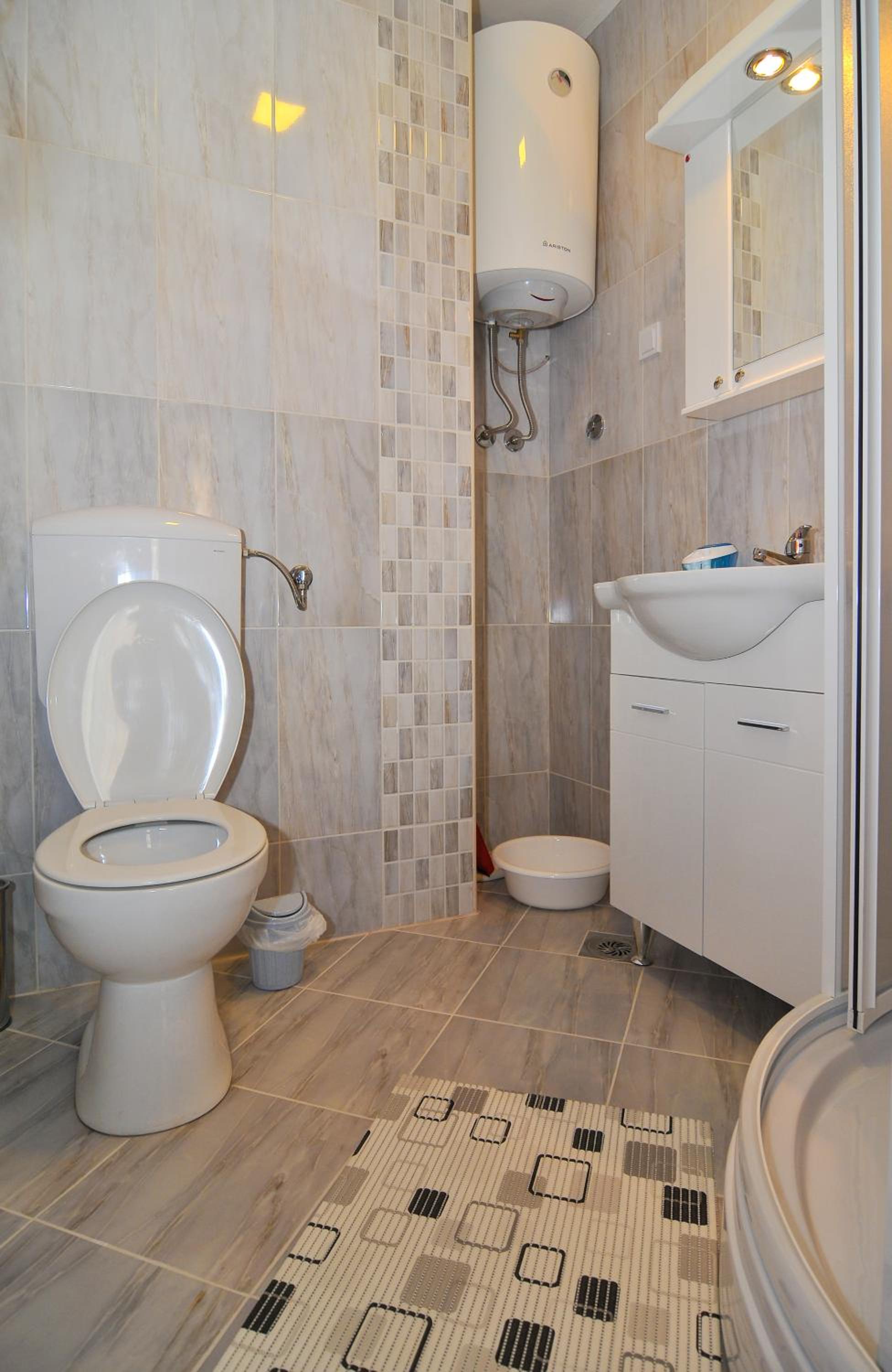 Apartments Mira