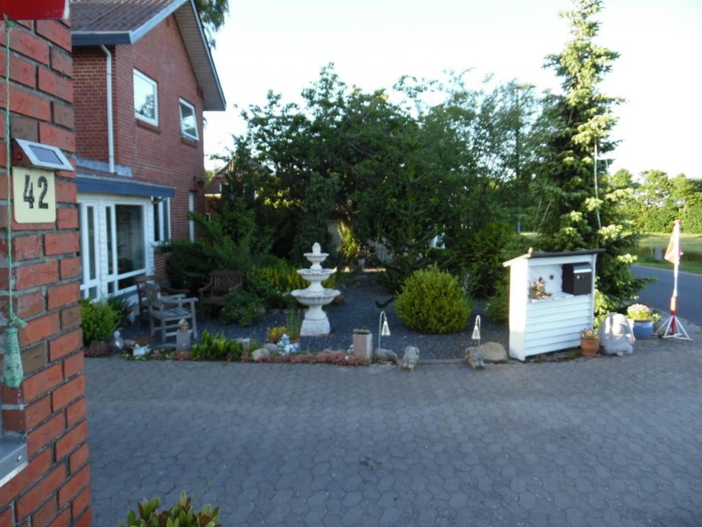 Photo 57