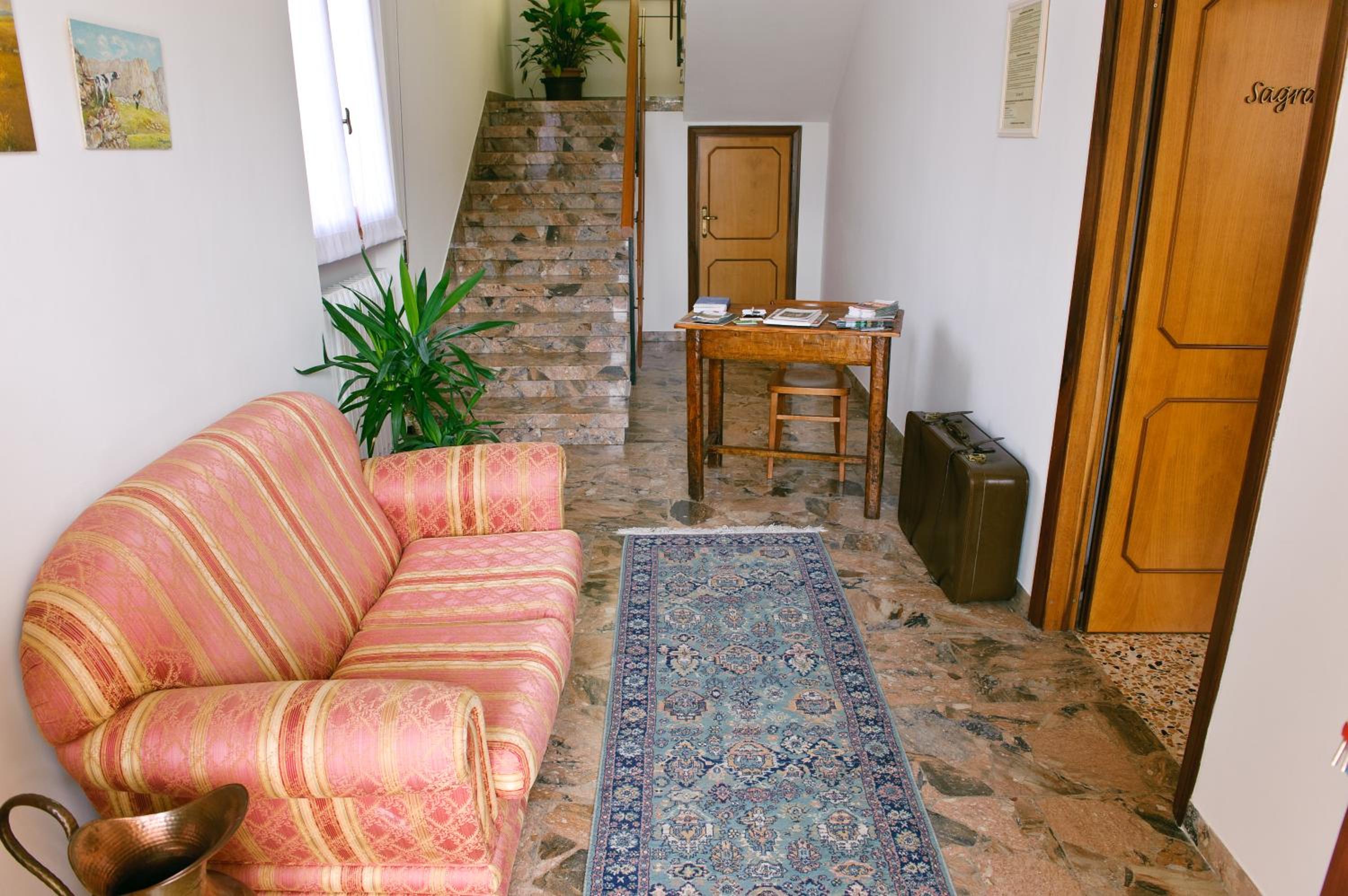 Photo 28