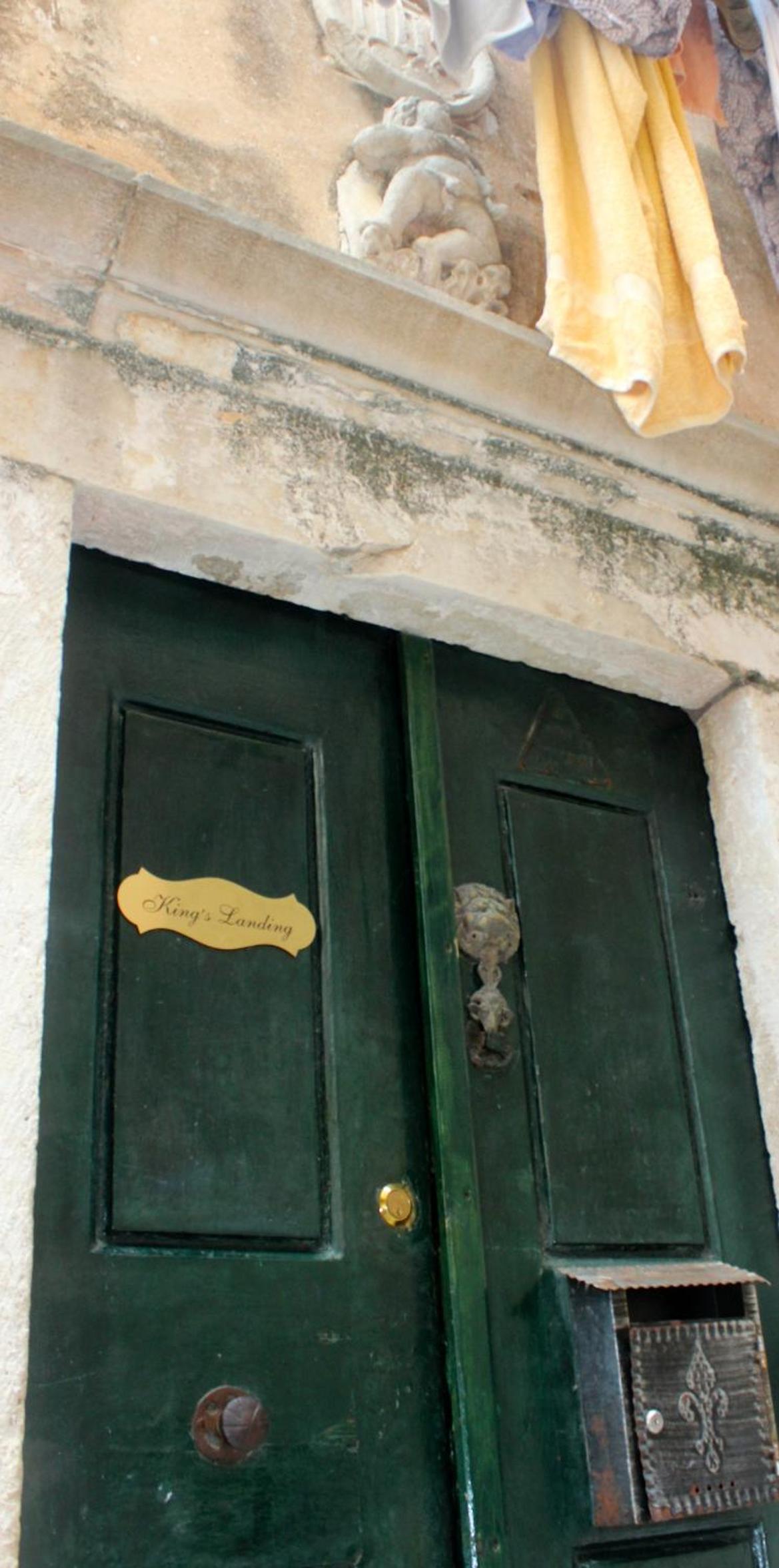 Kingslanding Old Town Hostel