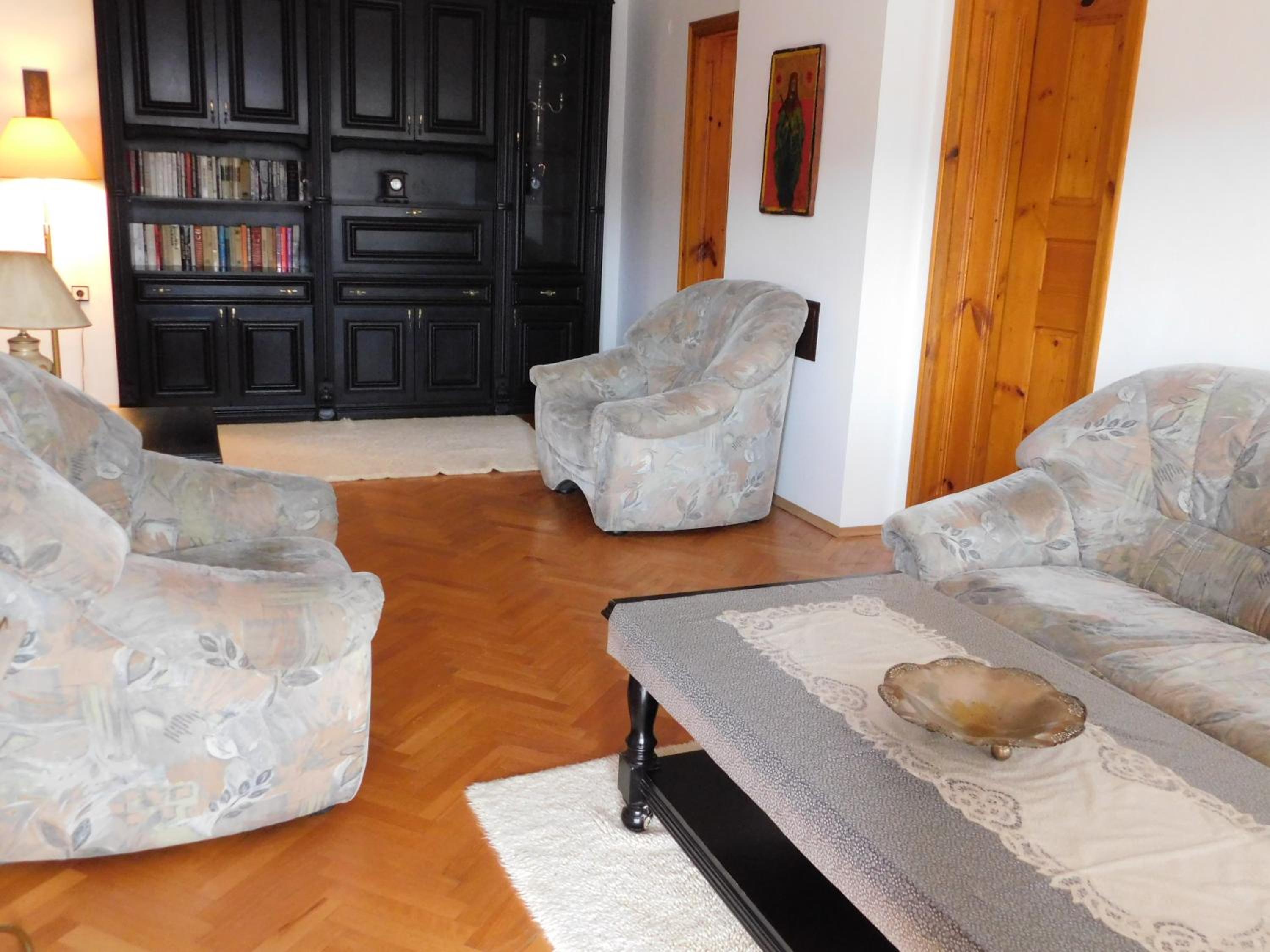 Family Vacation Home Topolnitza