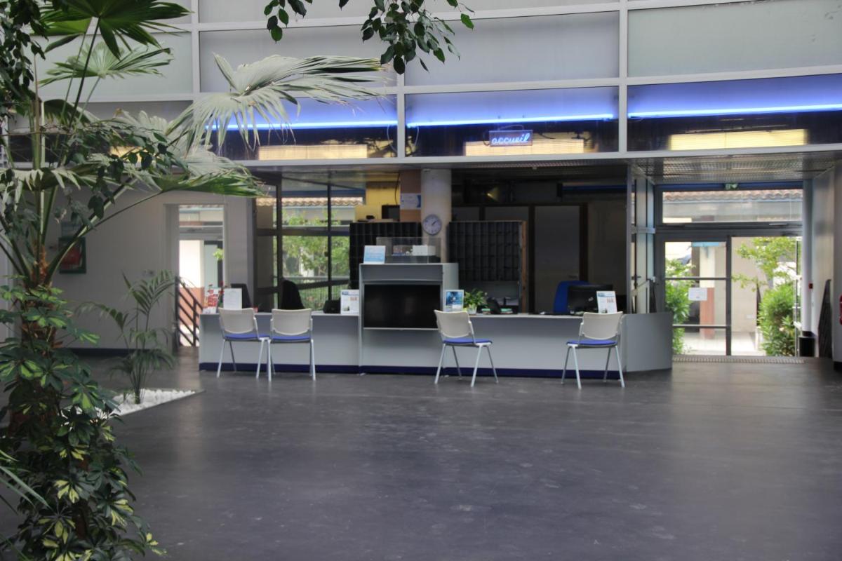 hotel reception