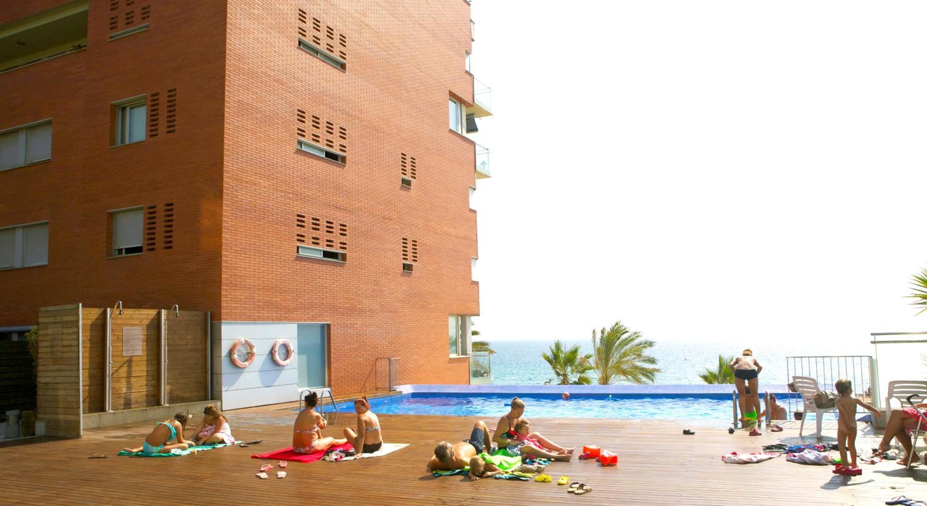Great Sea-Side Barcelona Apartment