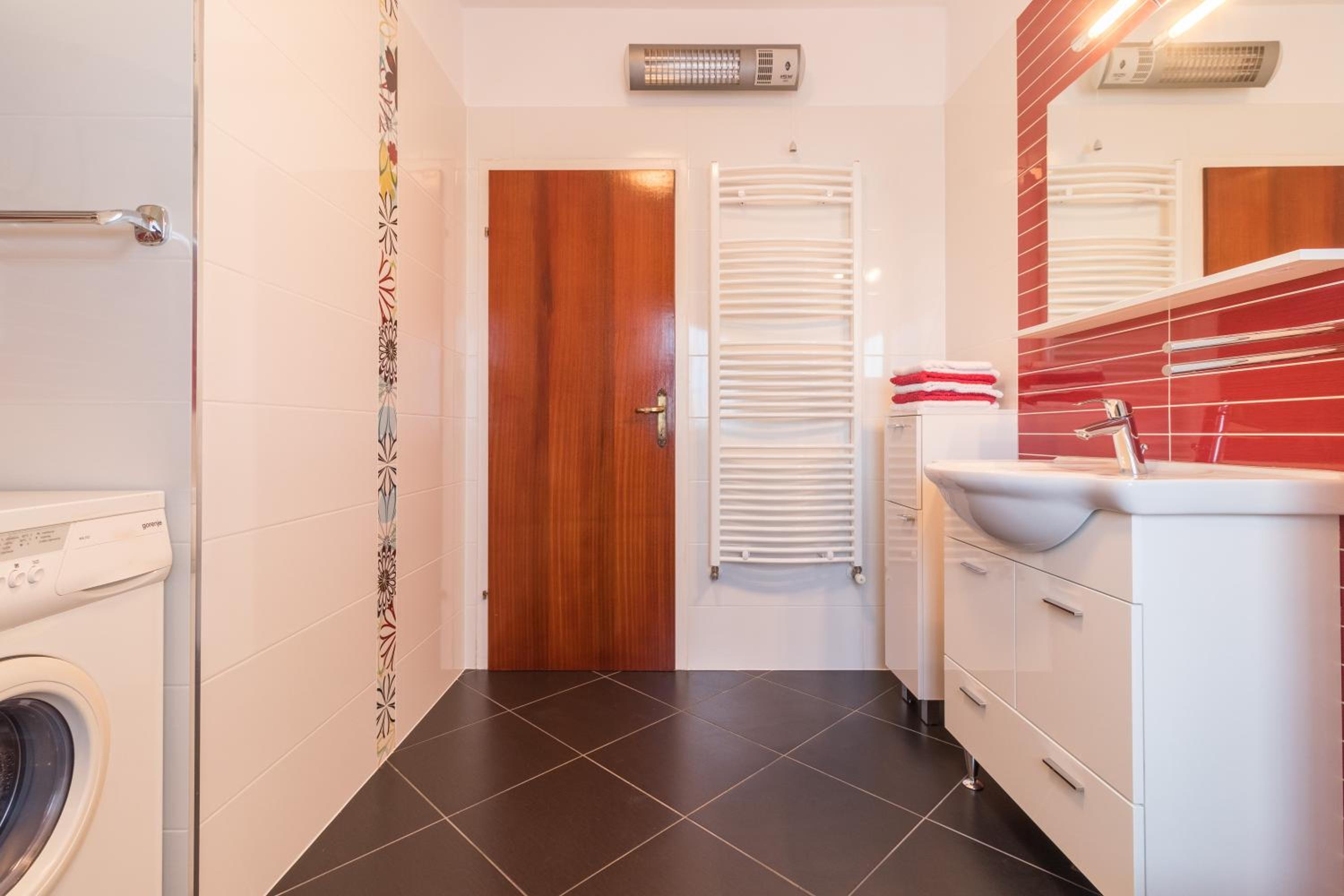 Photo 69