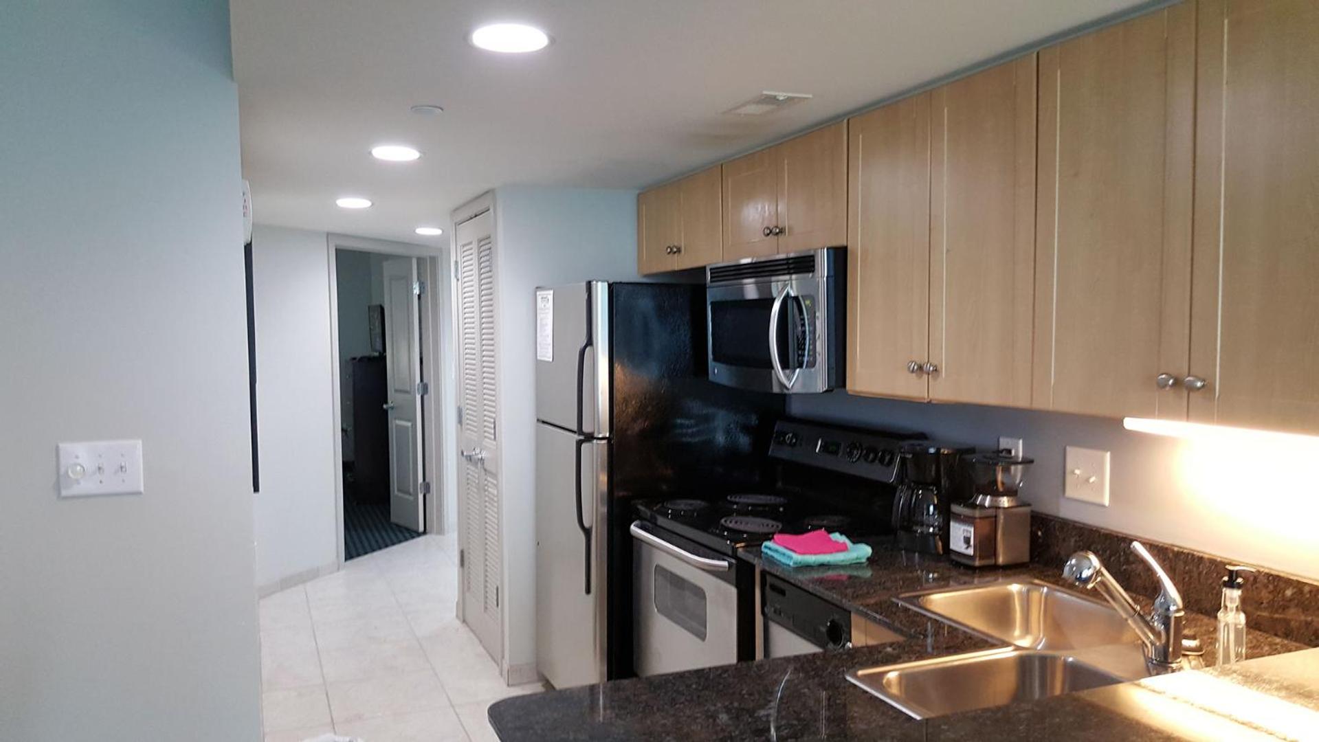Remodeled Direct Oceanfront, Amazing Views Modern! view 5