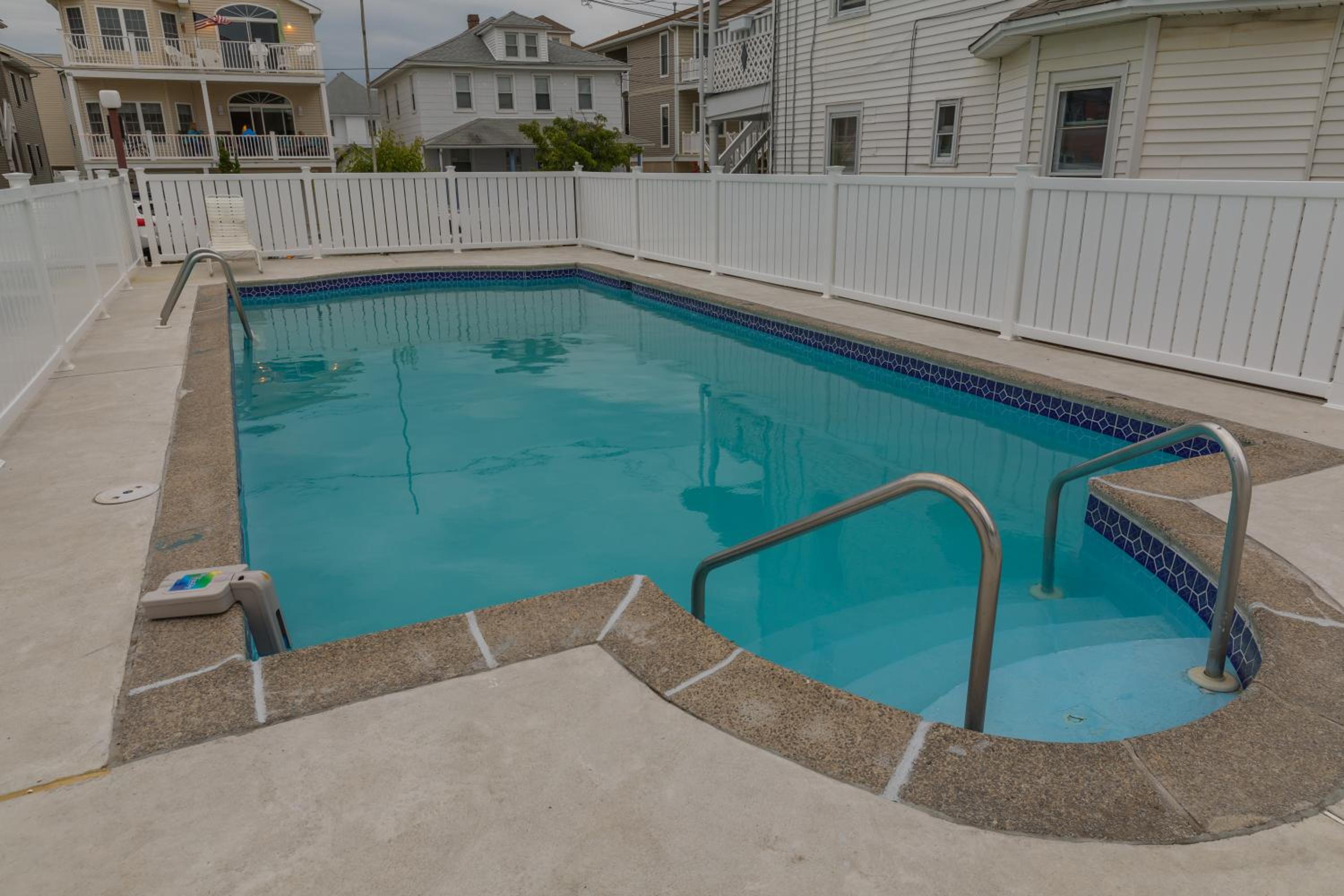 Wildwood Inn Hotel Beach & Boardwalk
