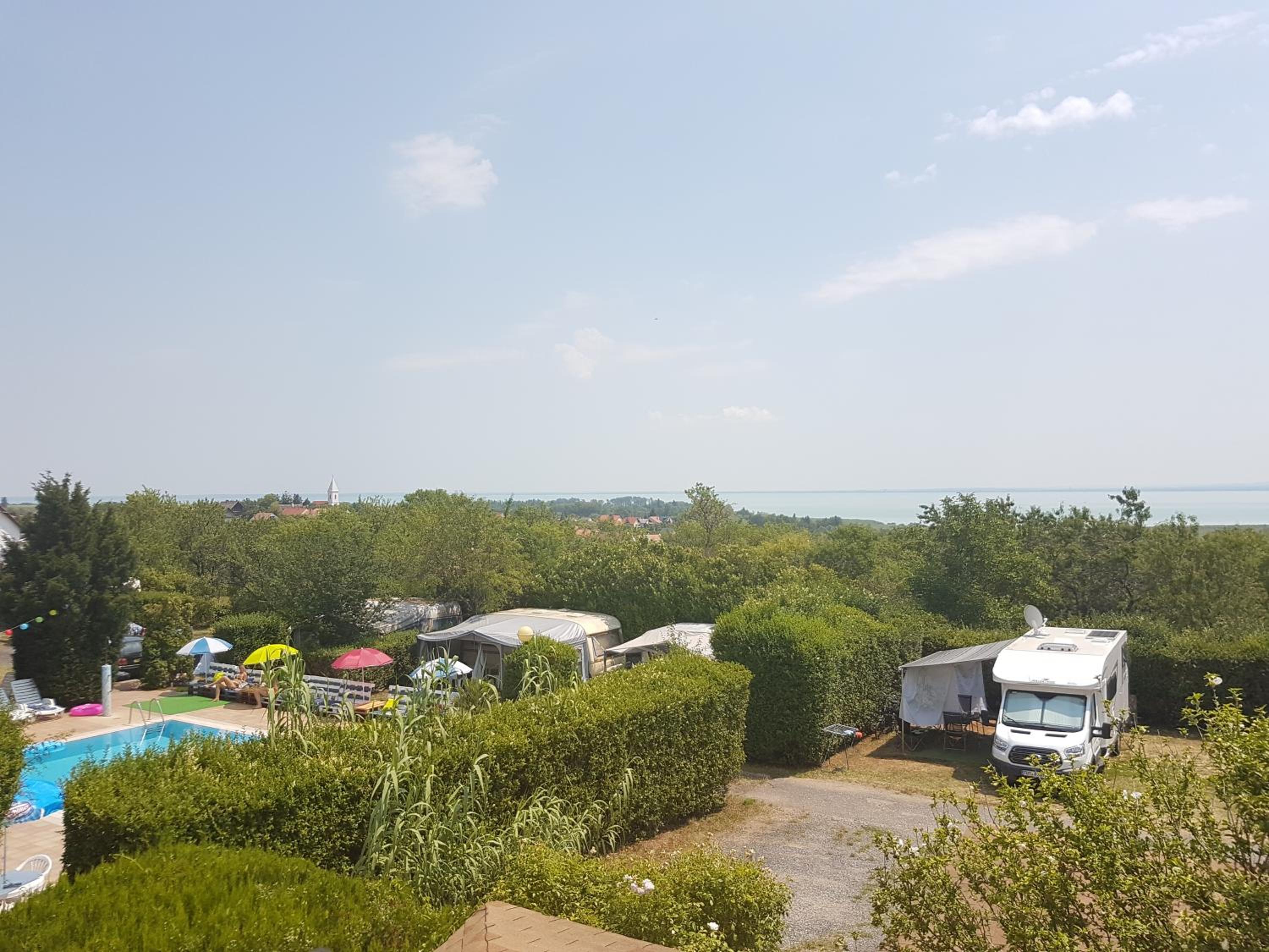 Mandel Camping