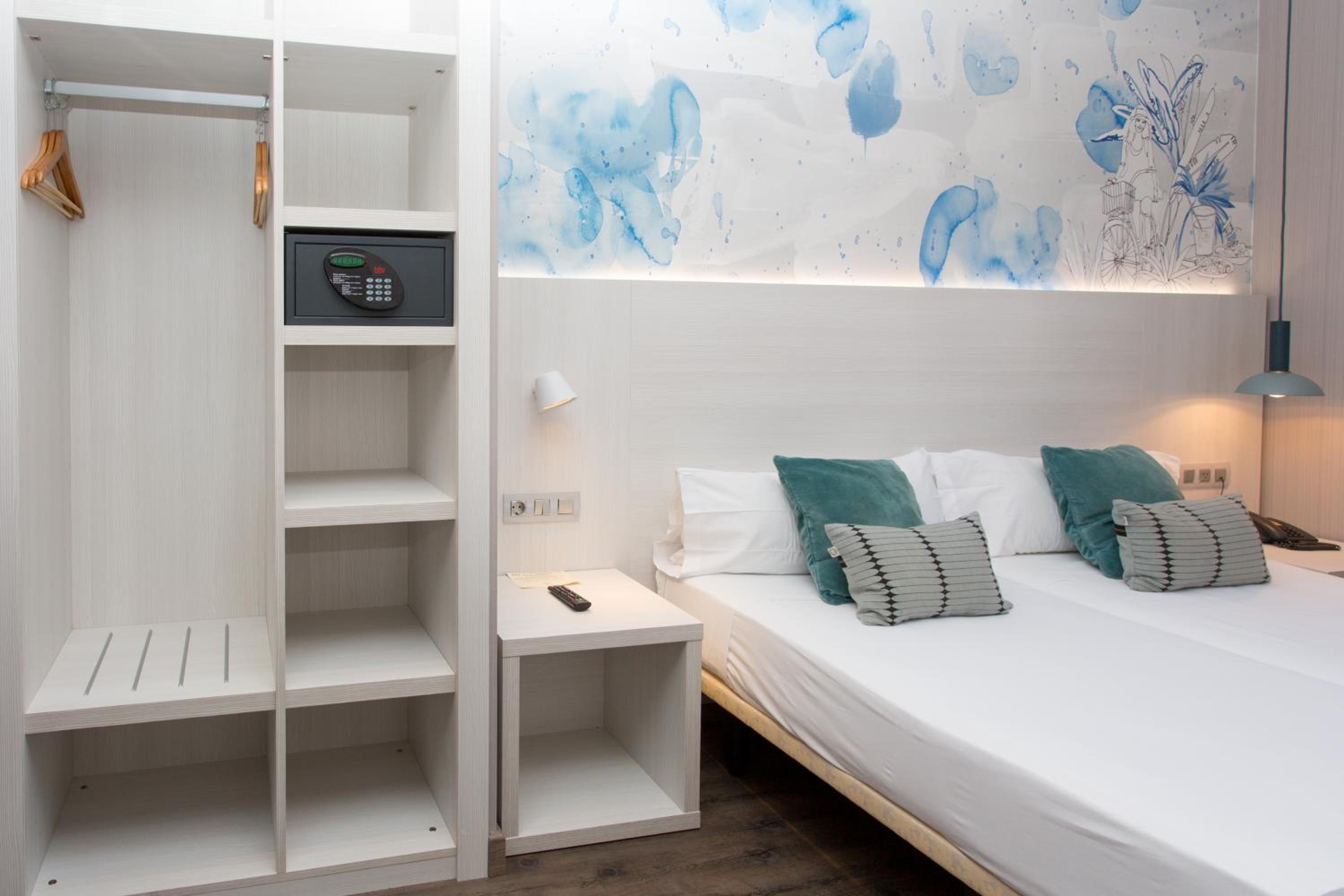 Hostal Operaramblas