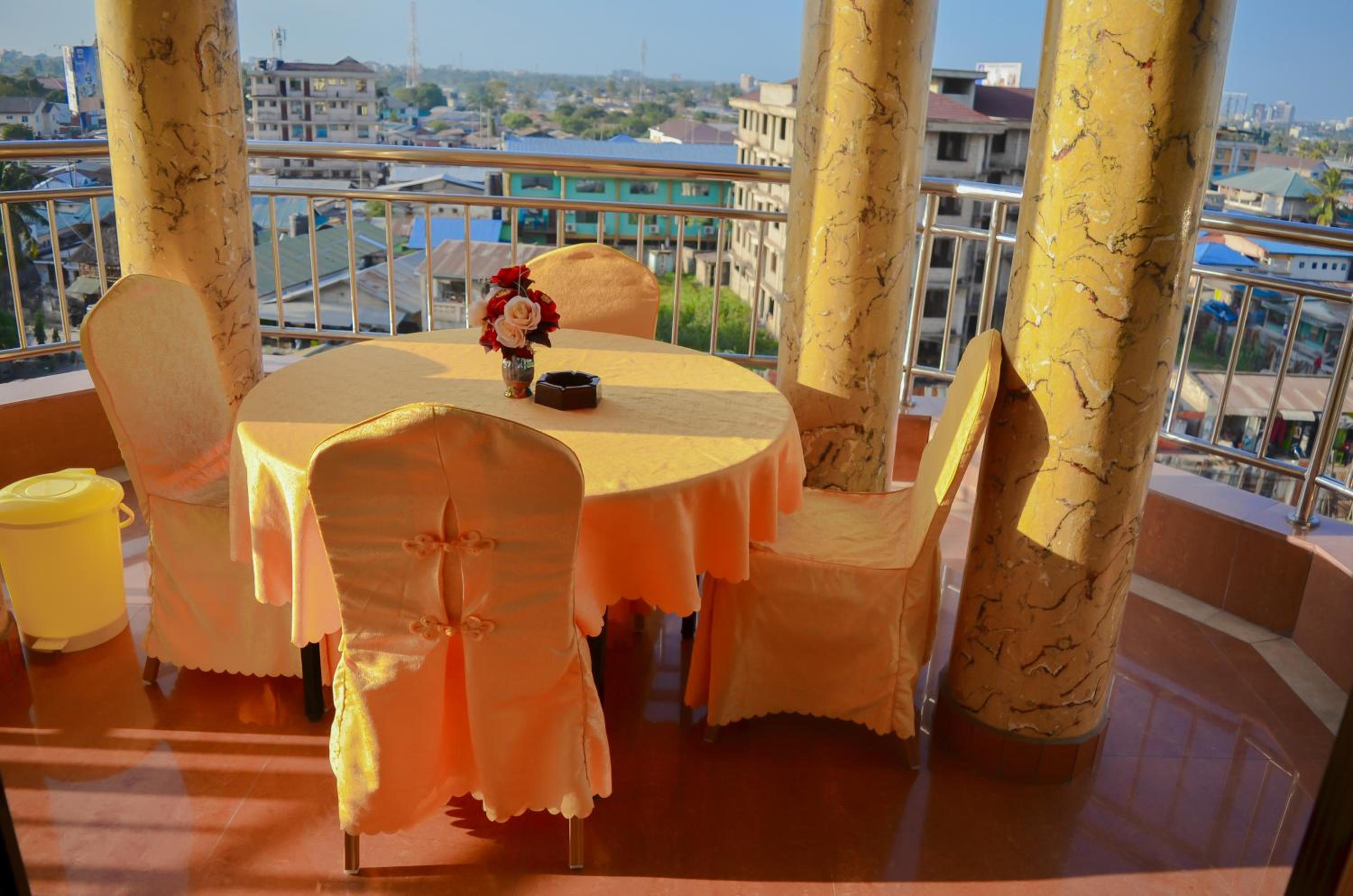 Silver Paradise Hotel