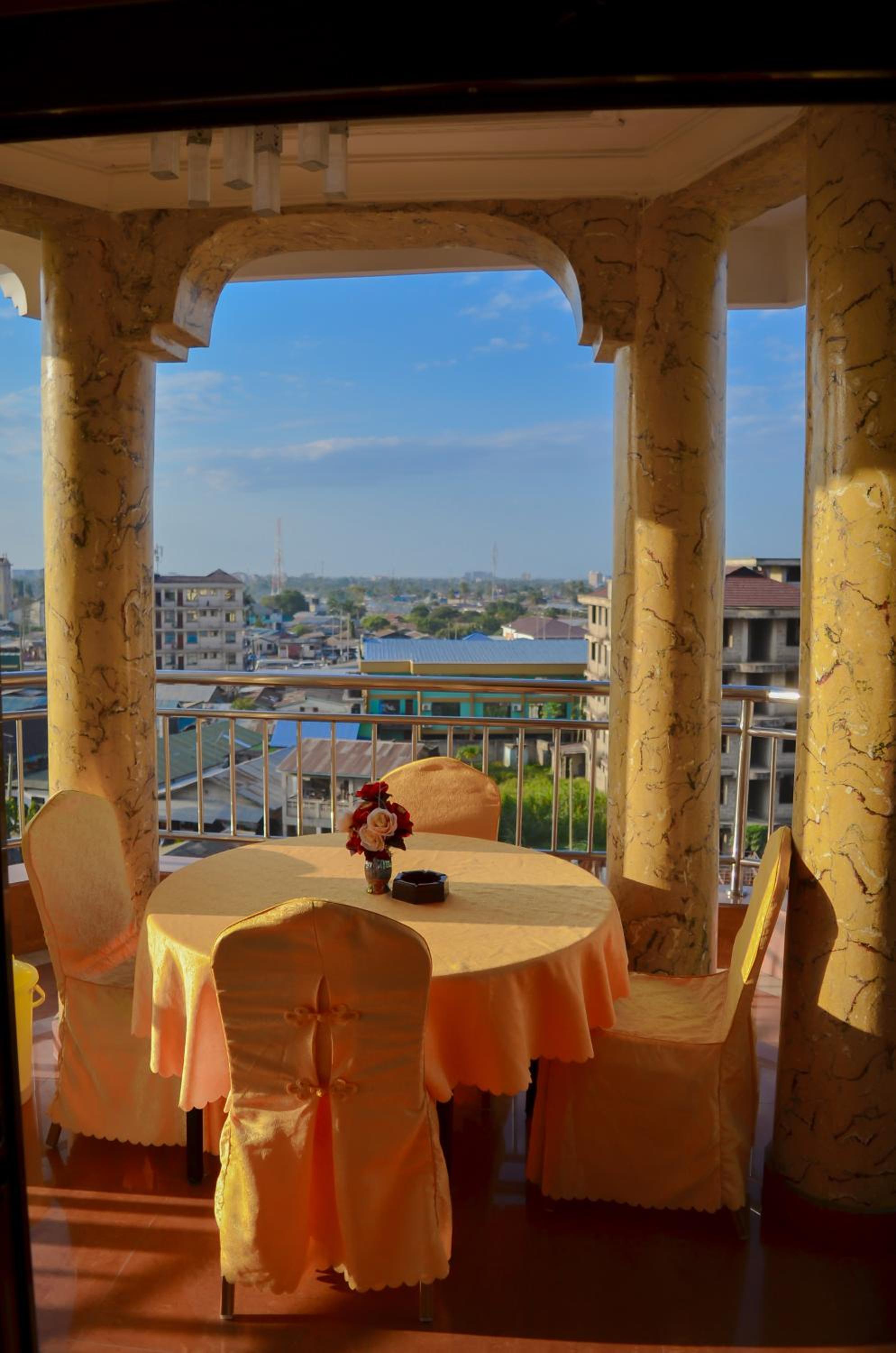Silver Paradise Hotel