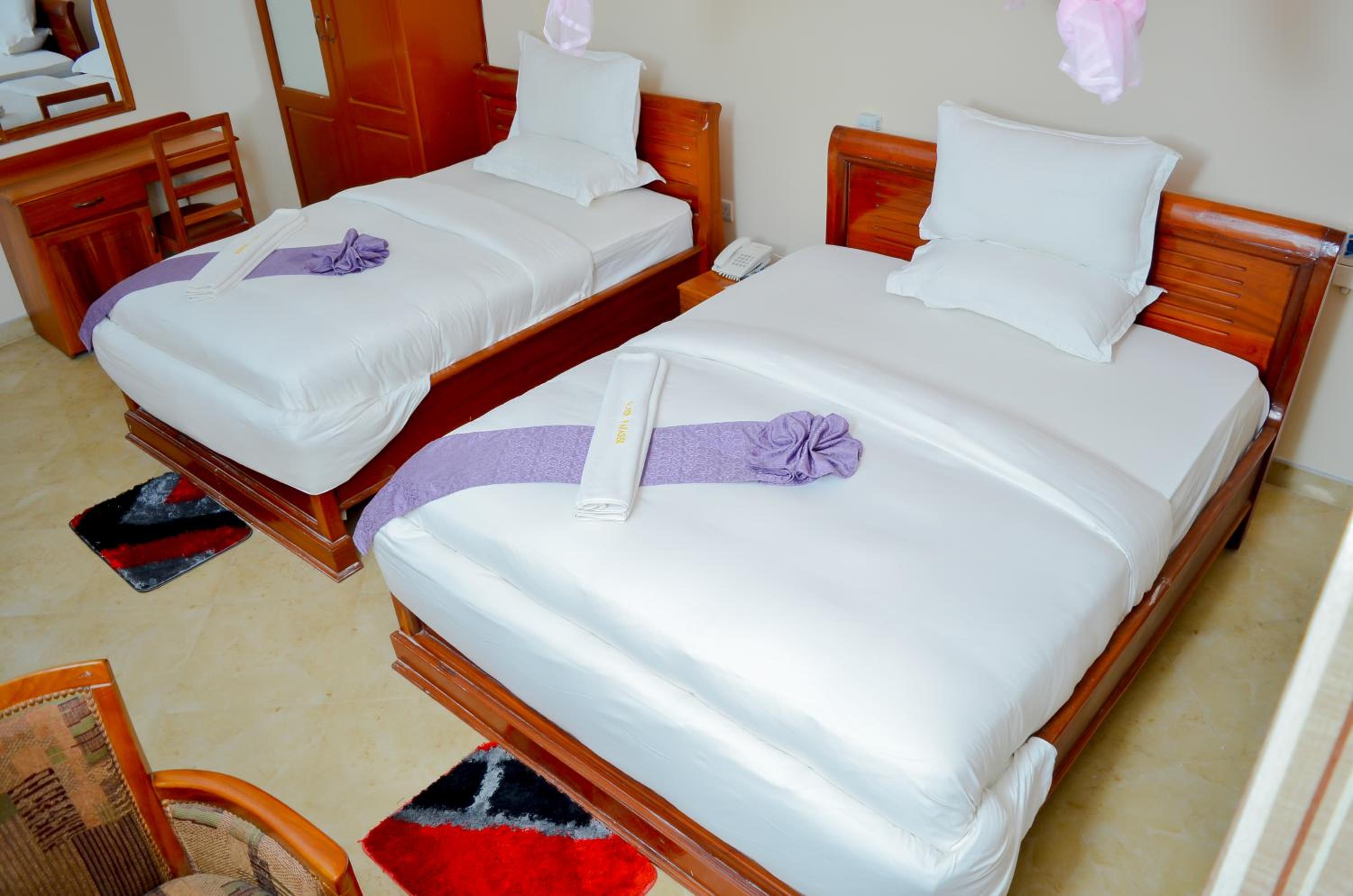 Silver Paradise Hotel