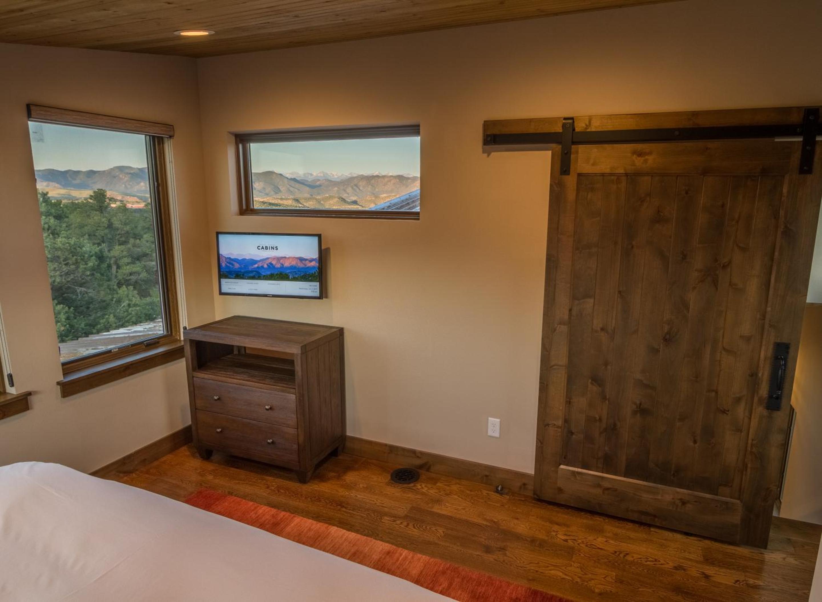 Royal Gorge Cabins