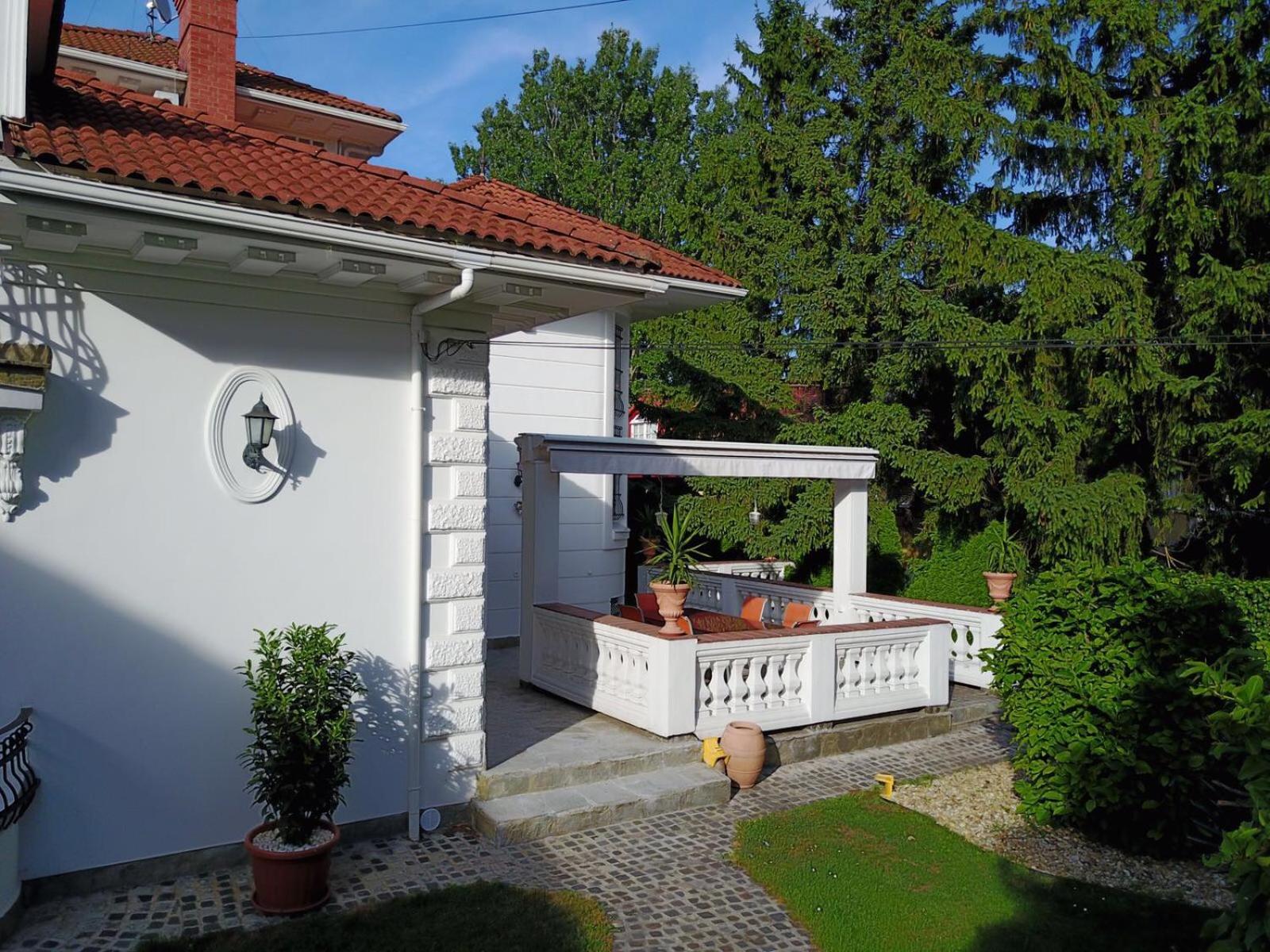 3 Bedroom Private floor in Luxury Mansion view 3