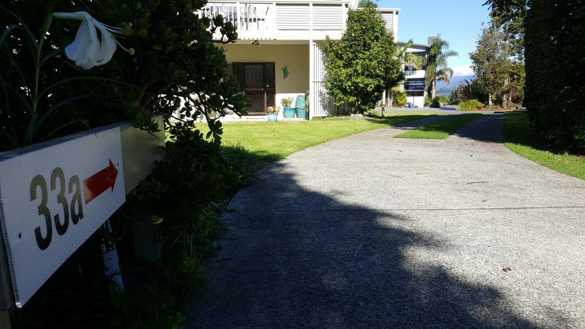 Athenree Waterside Accommodation view 3