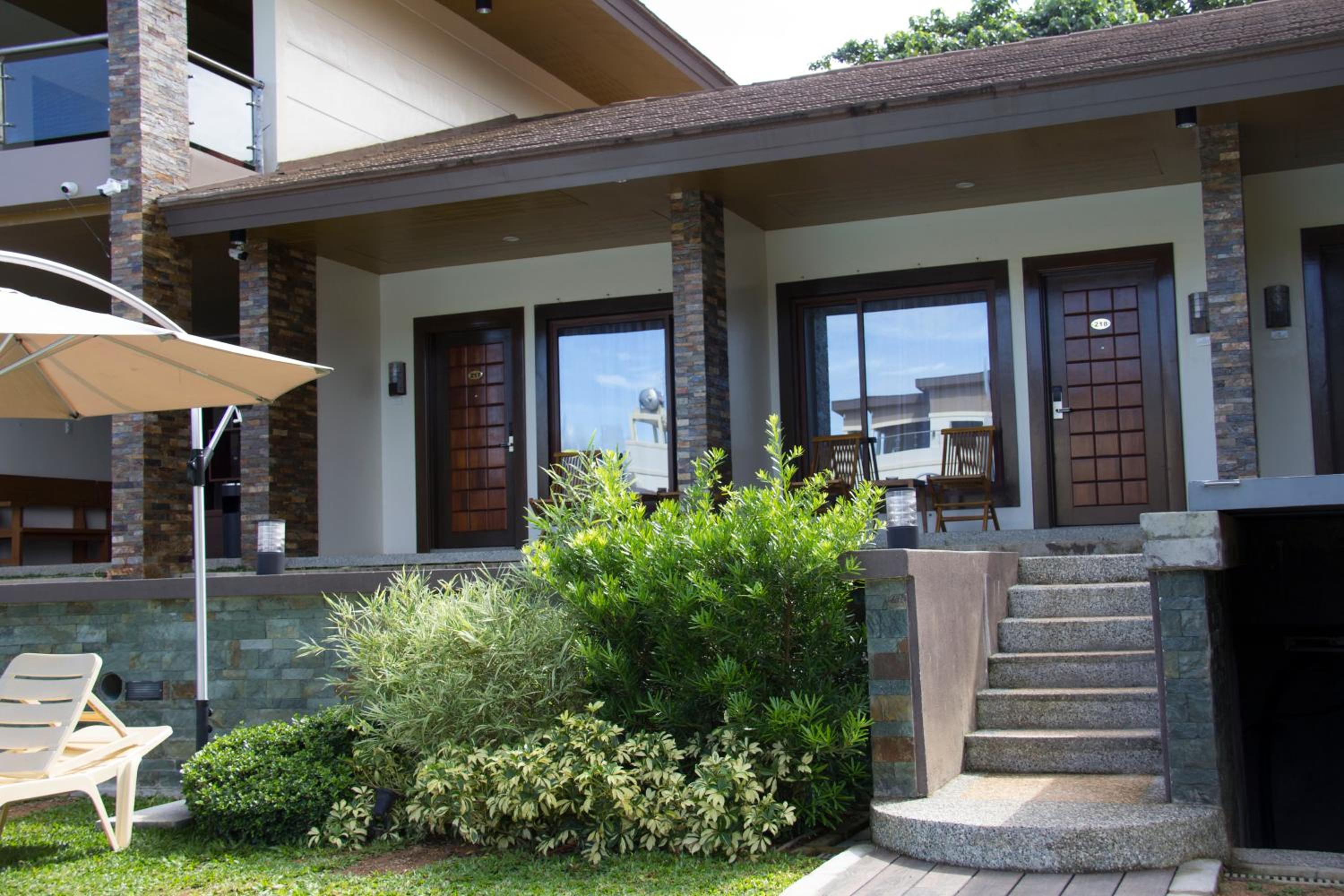 Coron Soleil Garden Resort