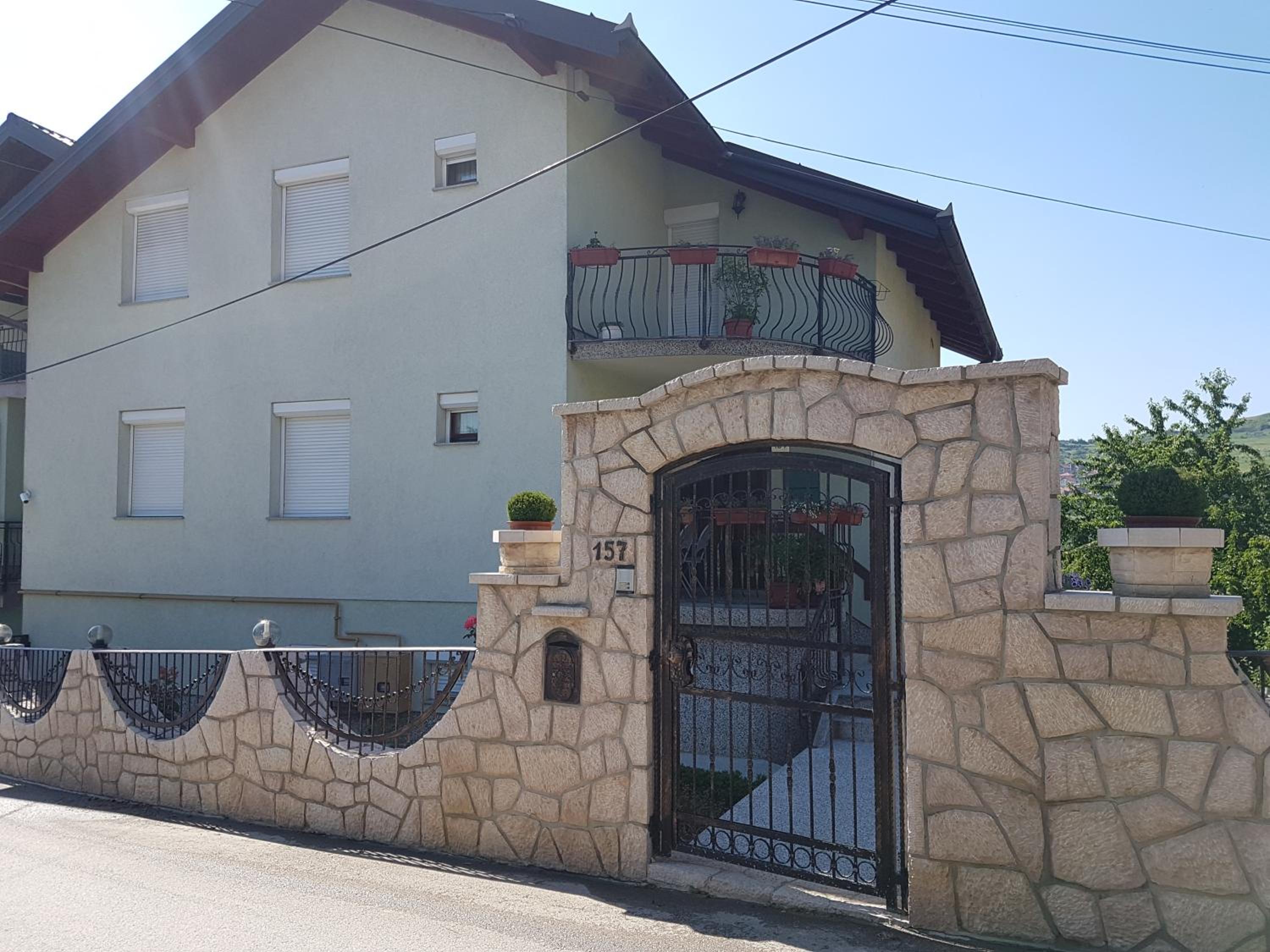 Guest house Dinka