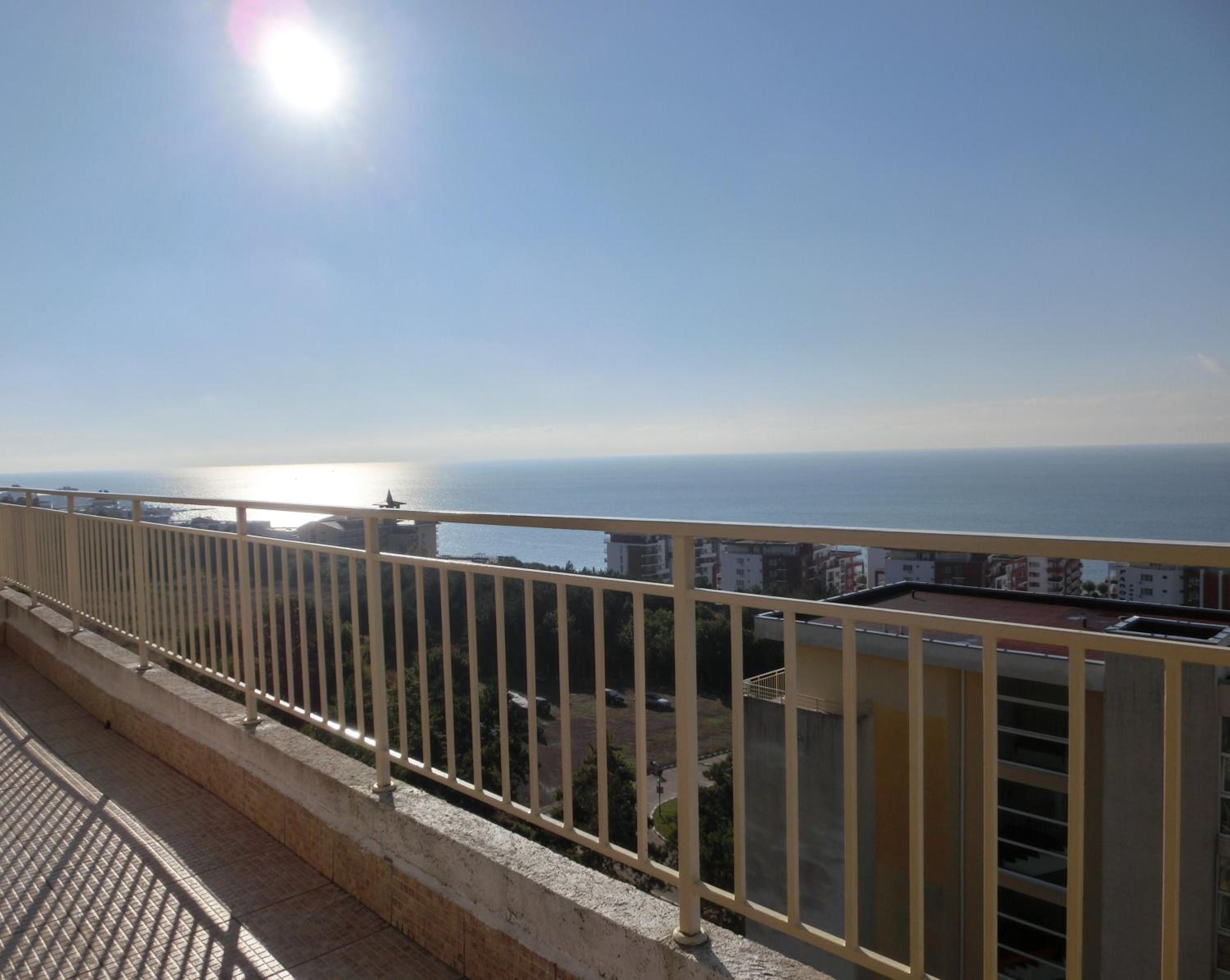 Panoramic Sea View Apartment Crown, Pools and Beach, Sveti Vlas