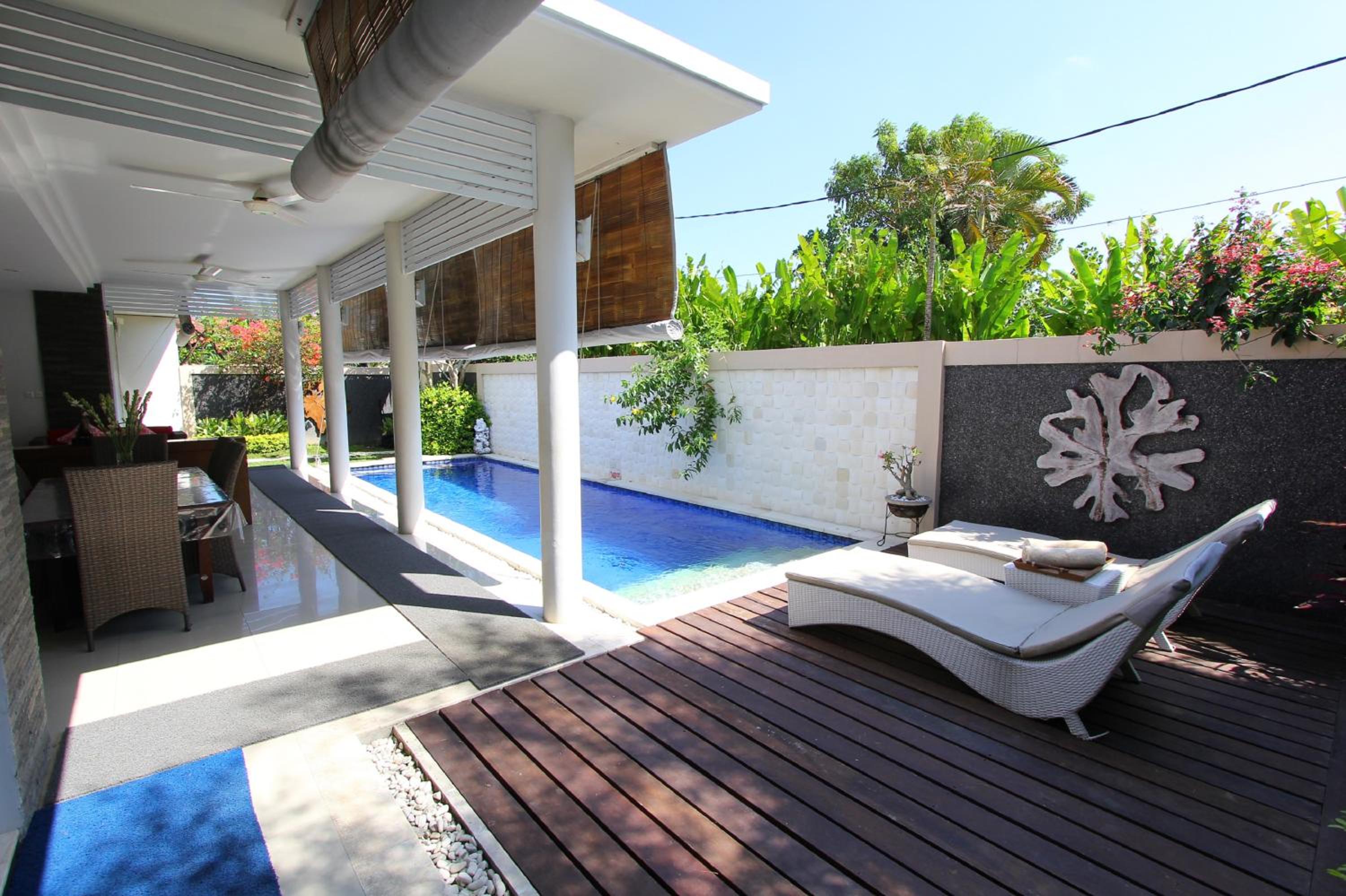 Heliconia Villa