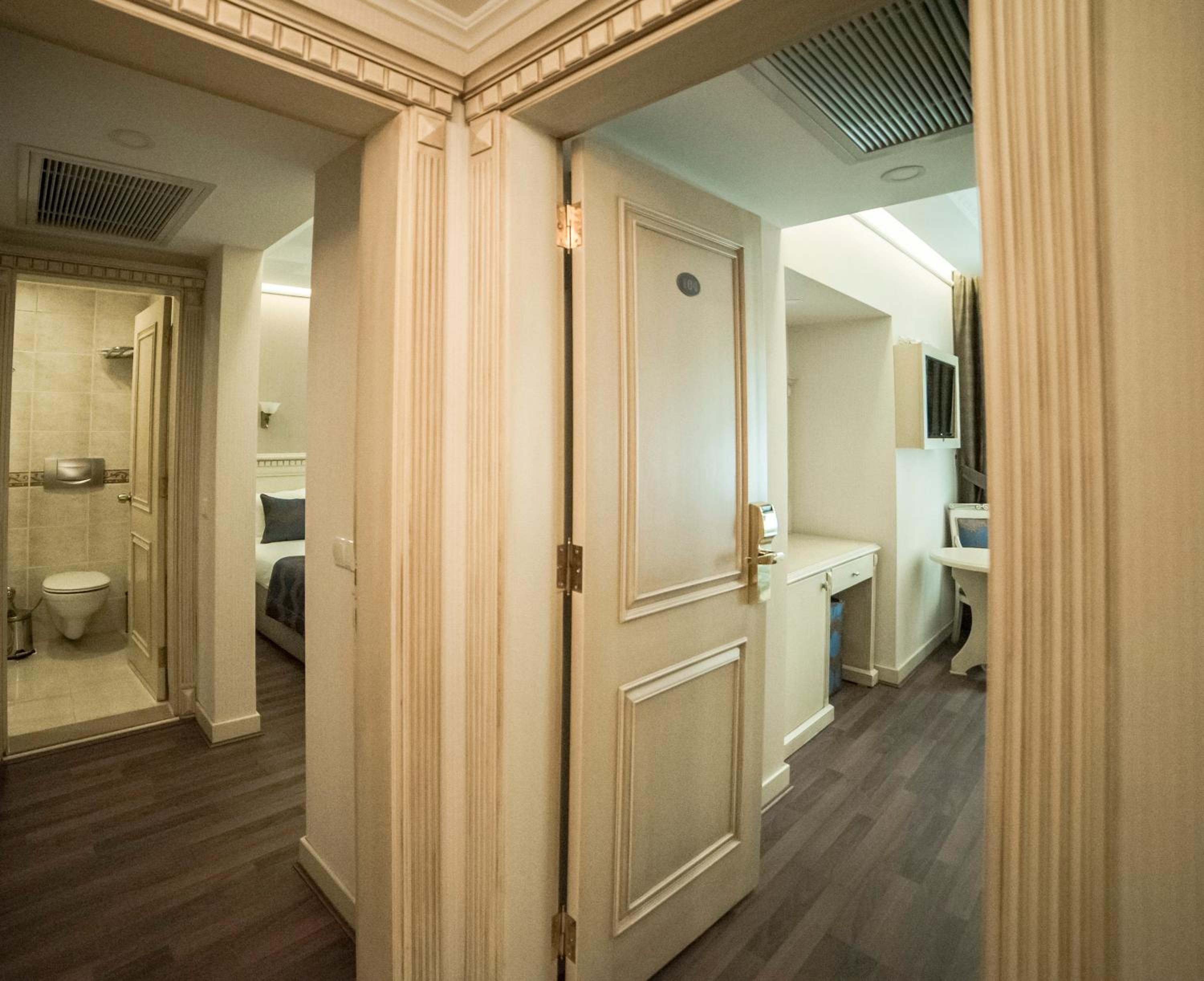 Sarnic Hotel & Sarnic Premier Hotel(Ottoman Mansion) - Image 36