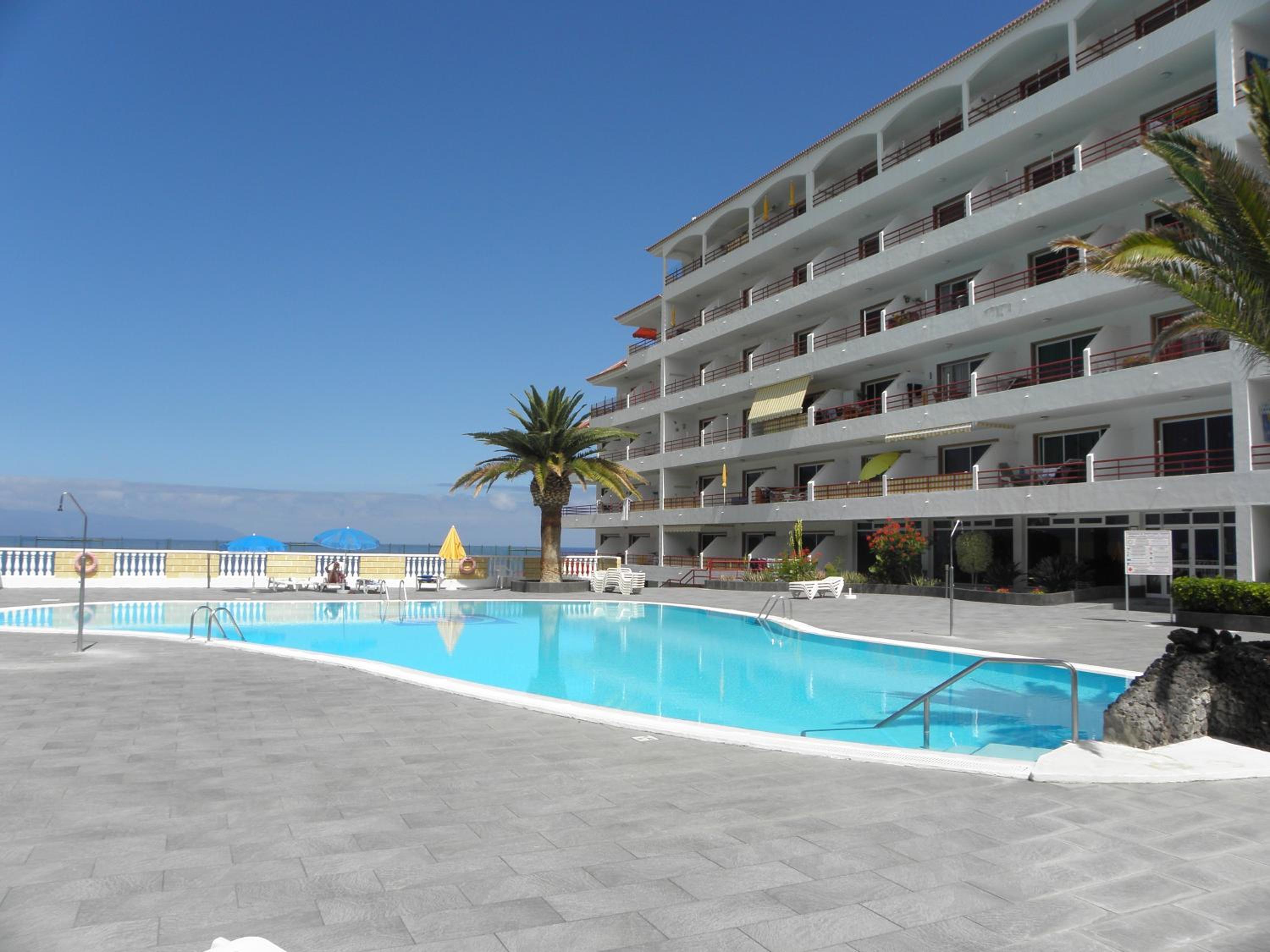 Beach Apartment with Ocean View La Arena