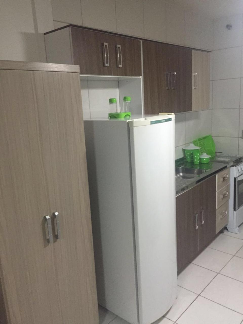 Kitinete Em Matinhos Com Piscina